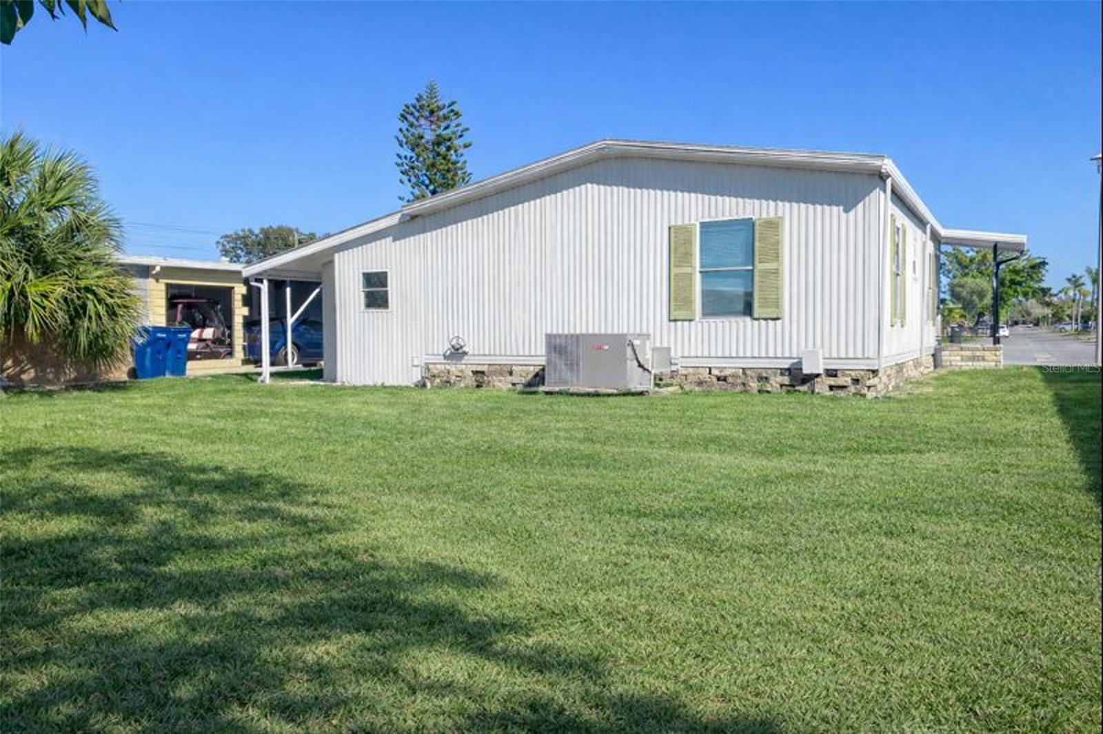 SHADOW BROOK MOBILE HOME - Residential