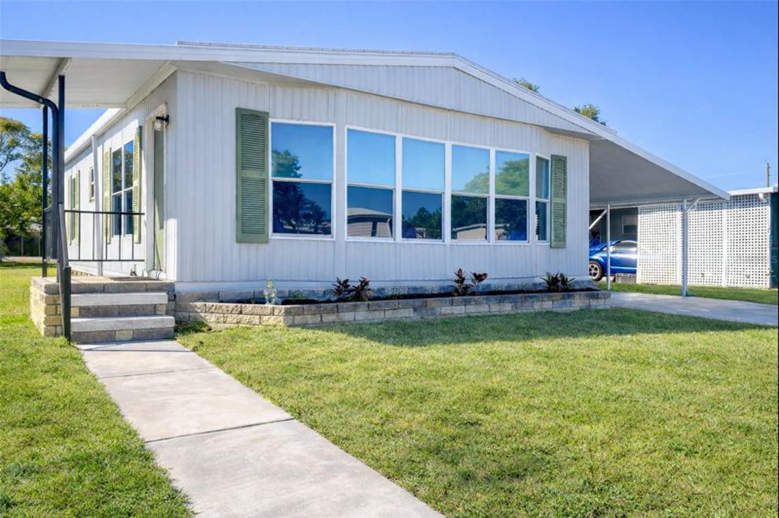 SHADOW BROOK MOBILE HOME - Residential