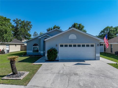 Photo of 2807 Wilder Park Drive, Plant City, FL 33566 (MLS # TB8475805)