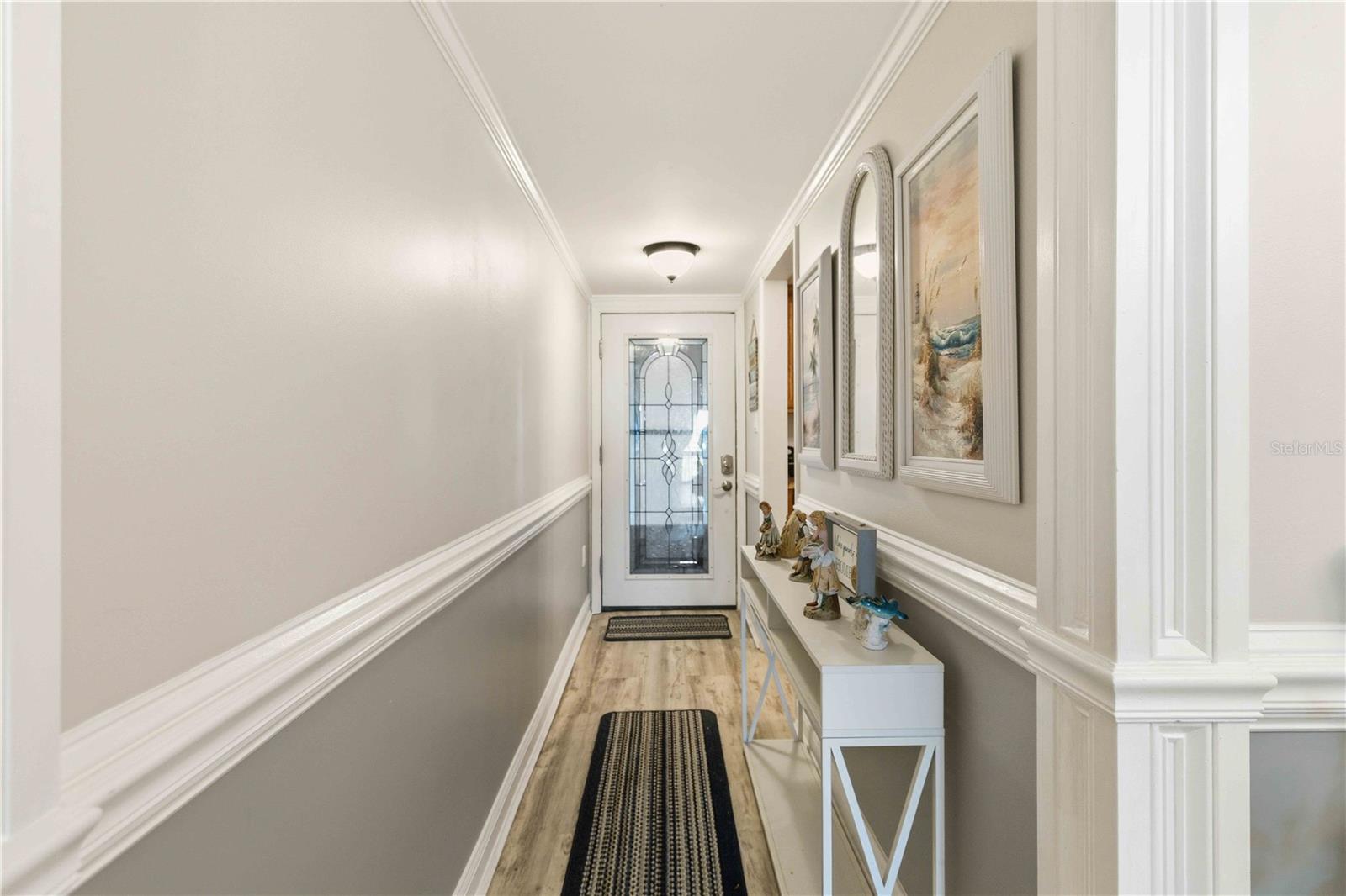 BAYSHORE ON THE LAKE APTS SEC 3 - Residential Lease