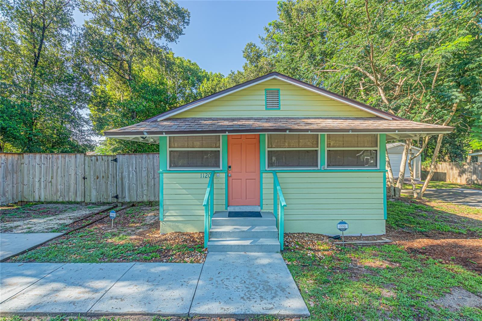 1120 E MINNESOTA AVENUE