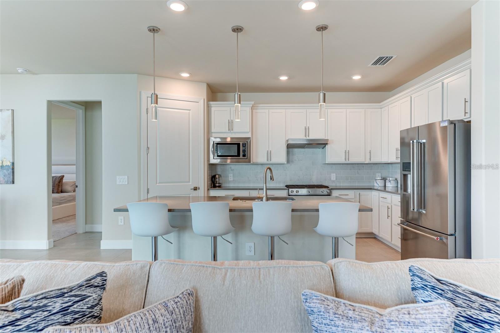 DEL WEBB PH IV SUBPH 4A & 4B - Residential Lease