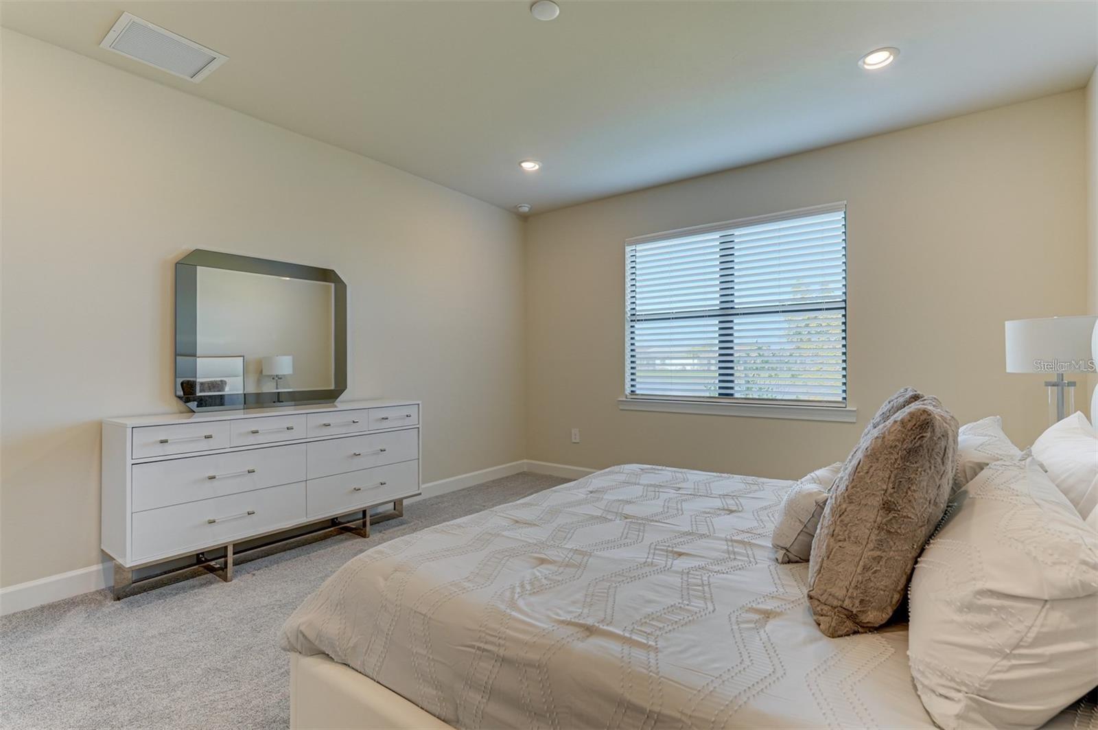 DEL WEBB PH IV SUBPH 4A & 4B - Residential Lease