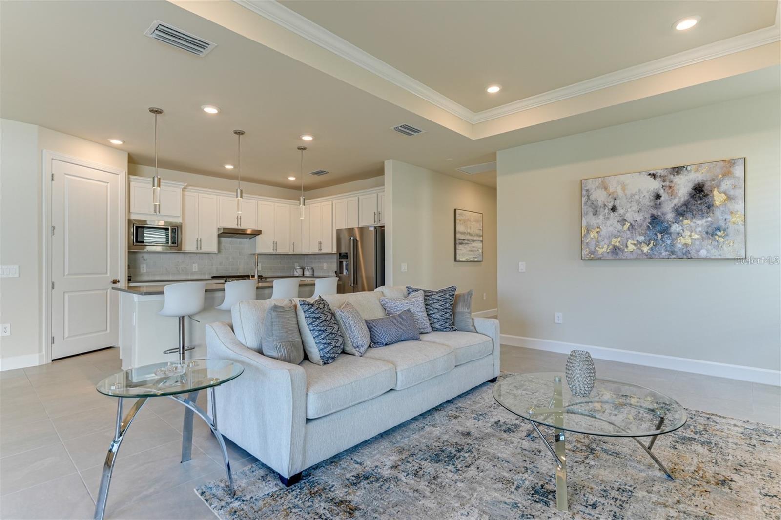 DEL WEBB PH IV SUBPH 4A & 4B - Residential Lease