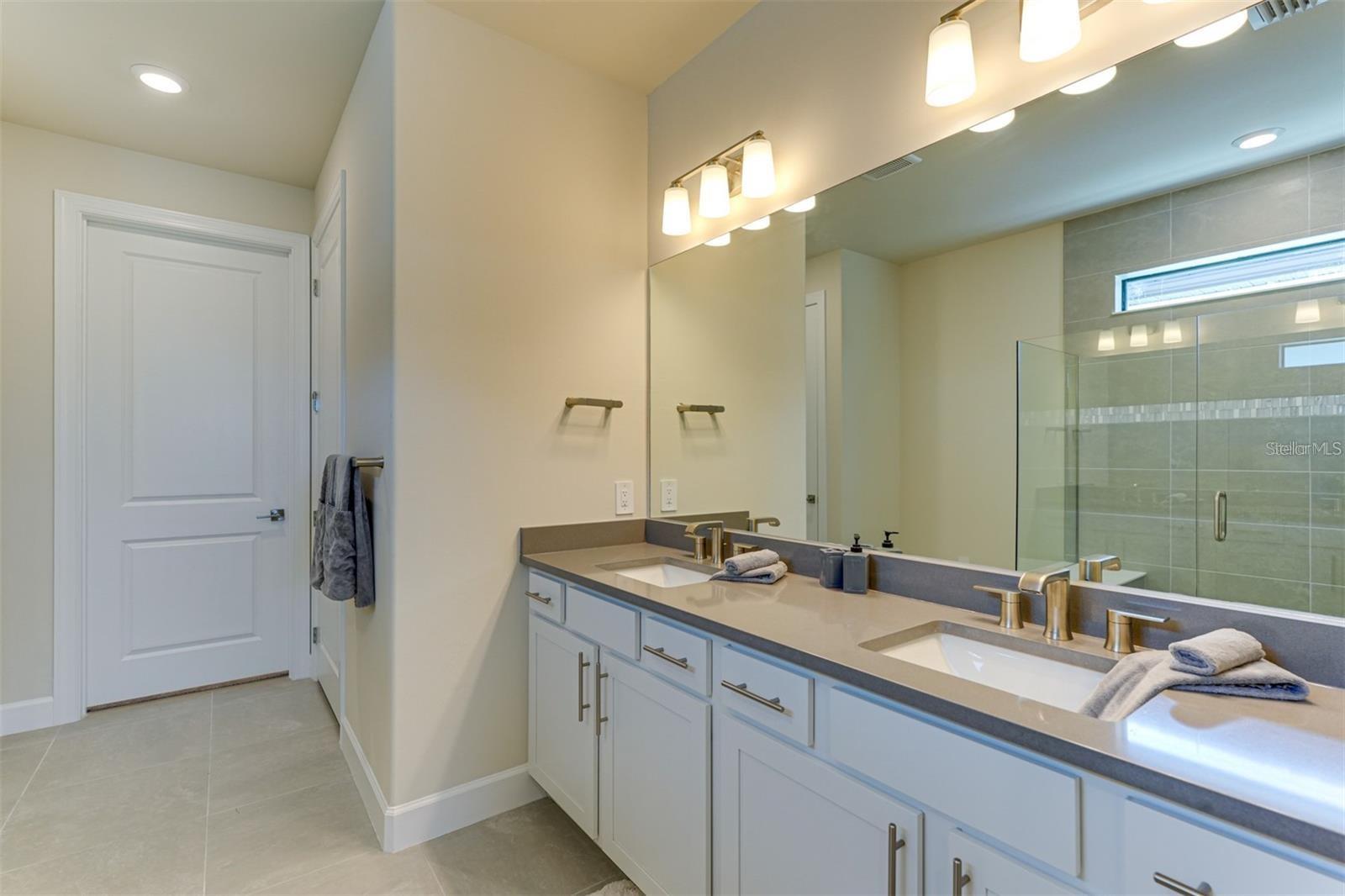 DEL WEBB PH IV SUBPH 4A & 4B - Residential Lease