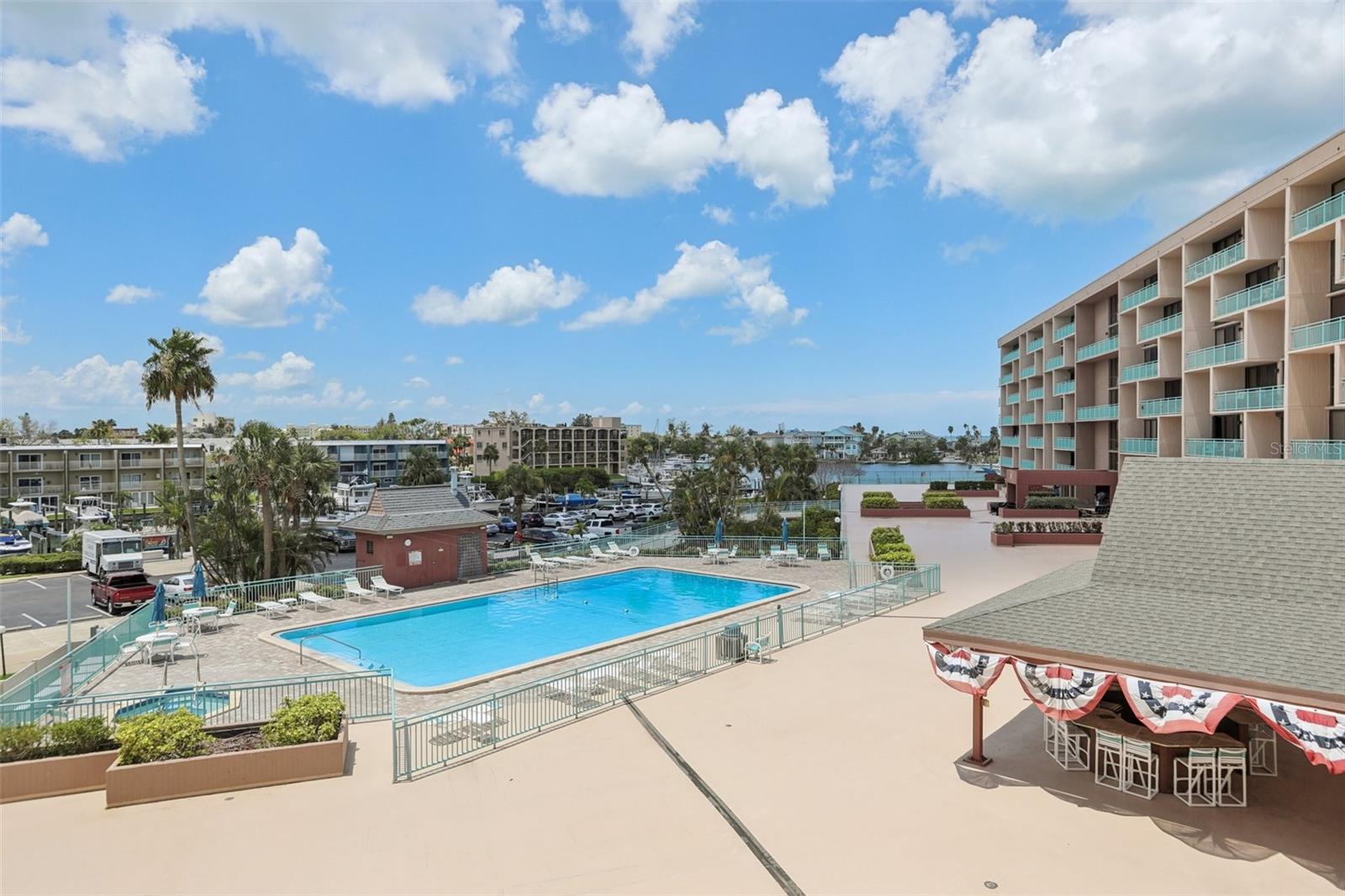 KEY CAPRI CONDO - Residential