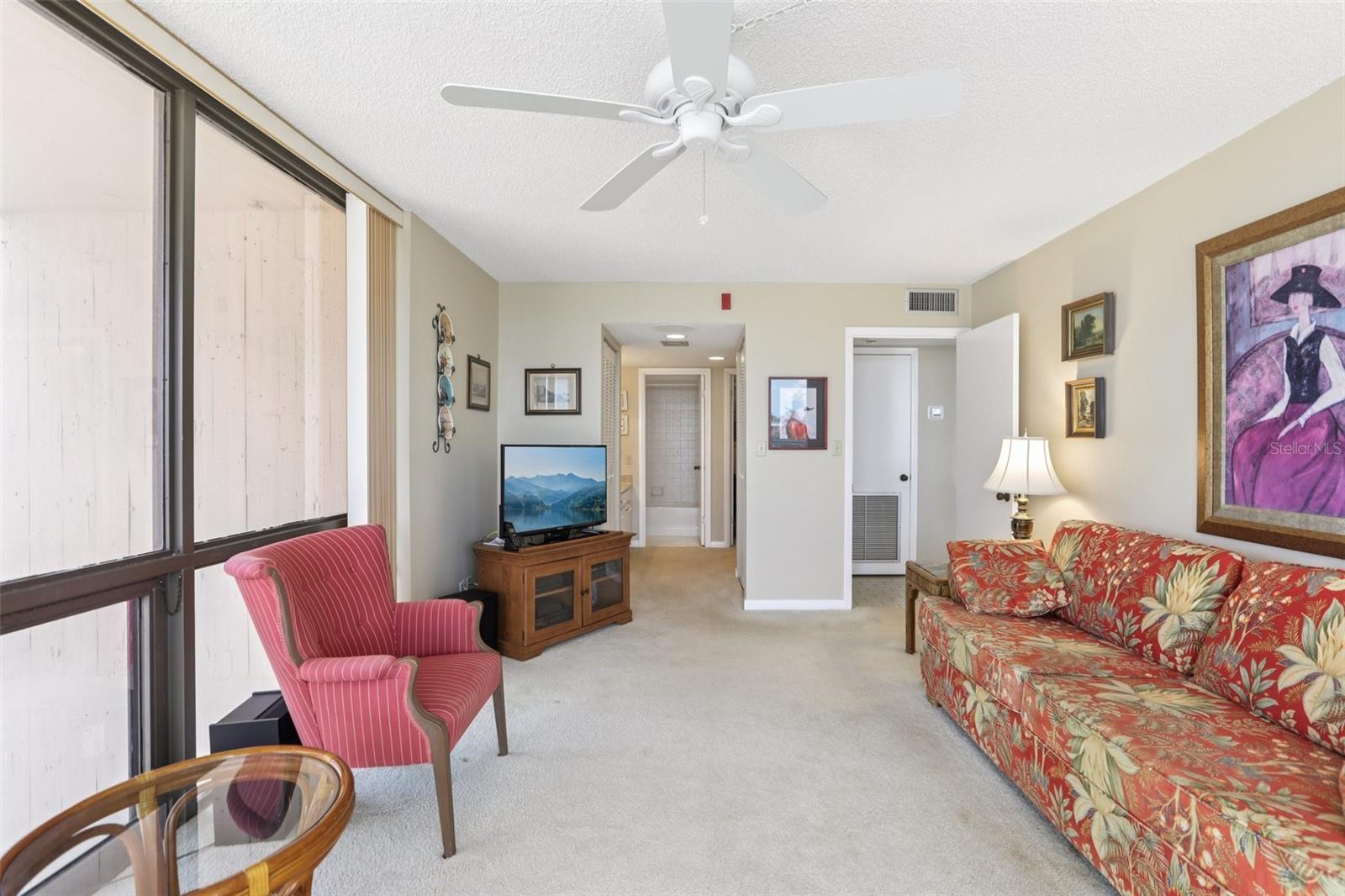 KEY CAPRI CONDO - Residential