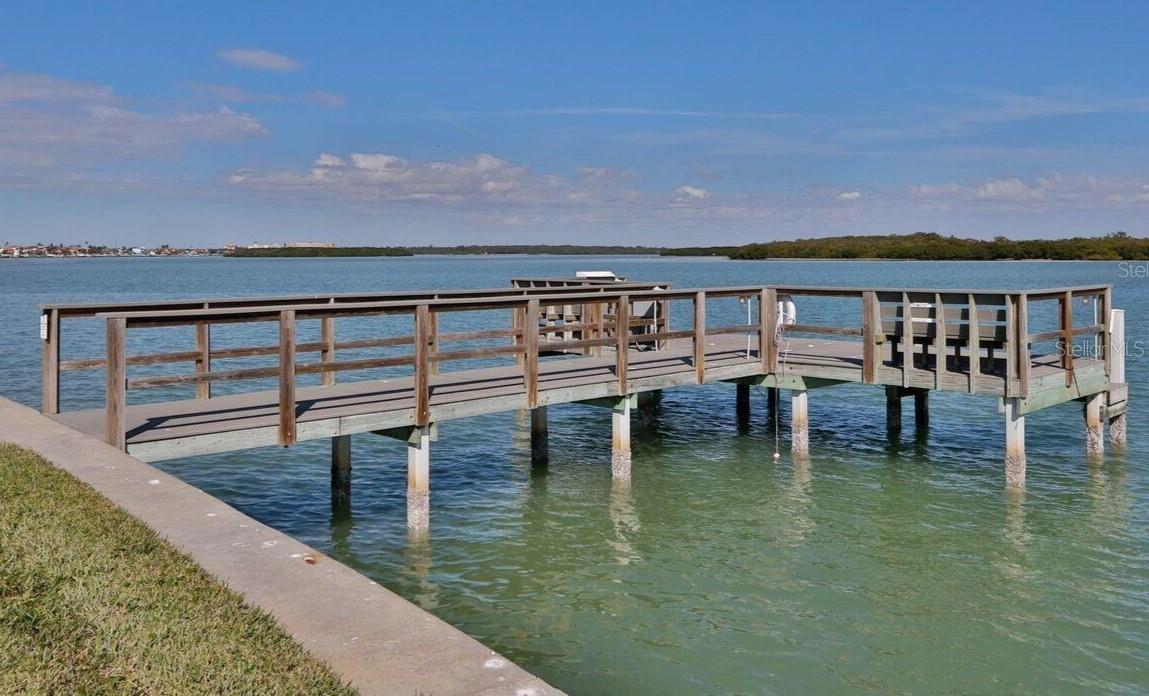 KEY CAPRI CONDO - Residential