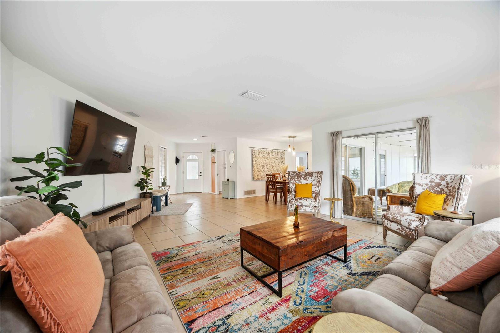 WHITFIELD COUNTRY CLUB ESTATES 1 - Residential