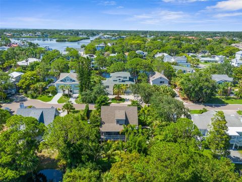 A home in PALM HARBOR