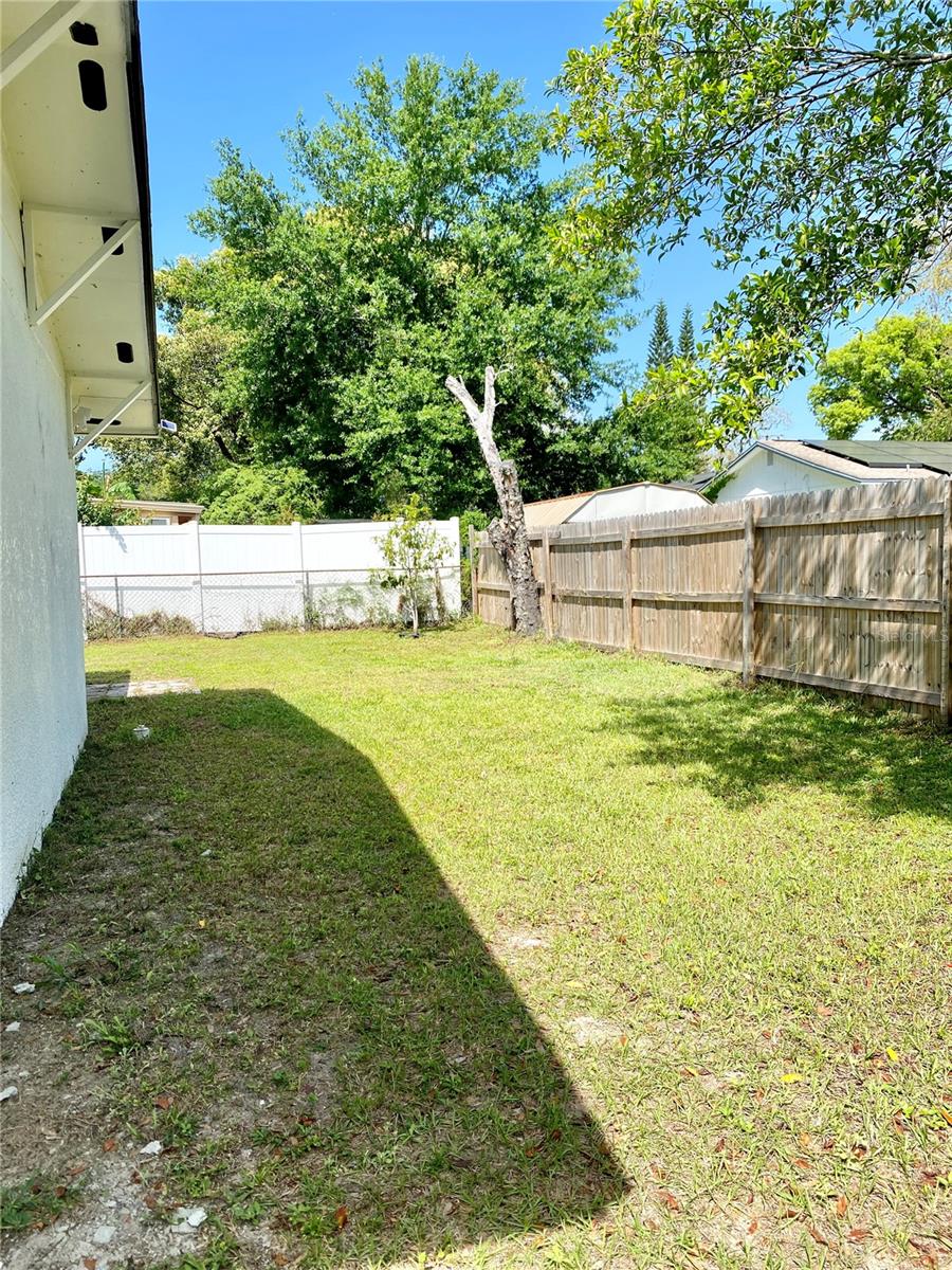 TEMPLE PARK UNIT 3 - Residential Lease