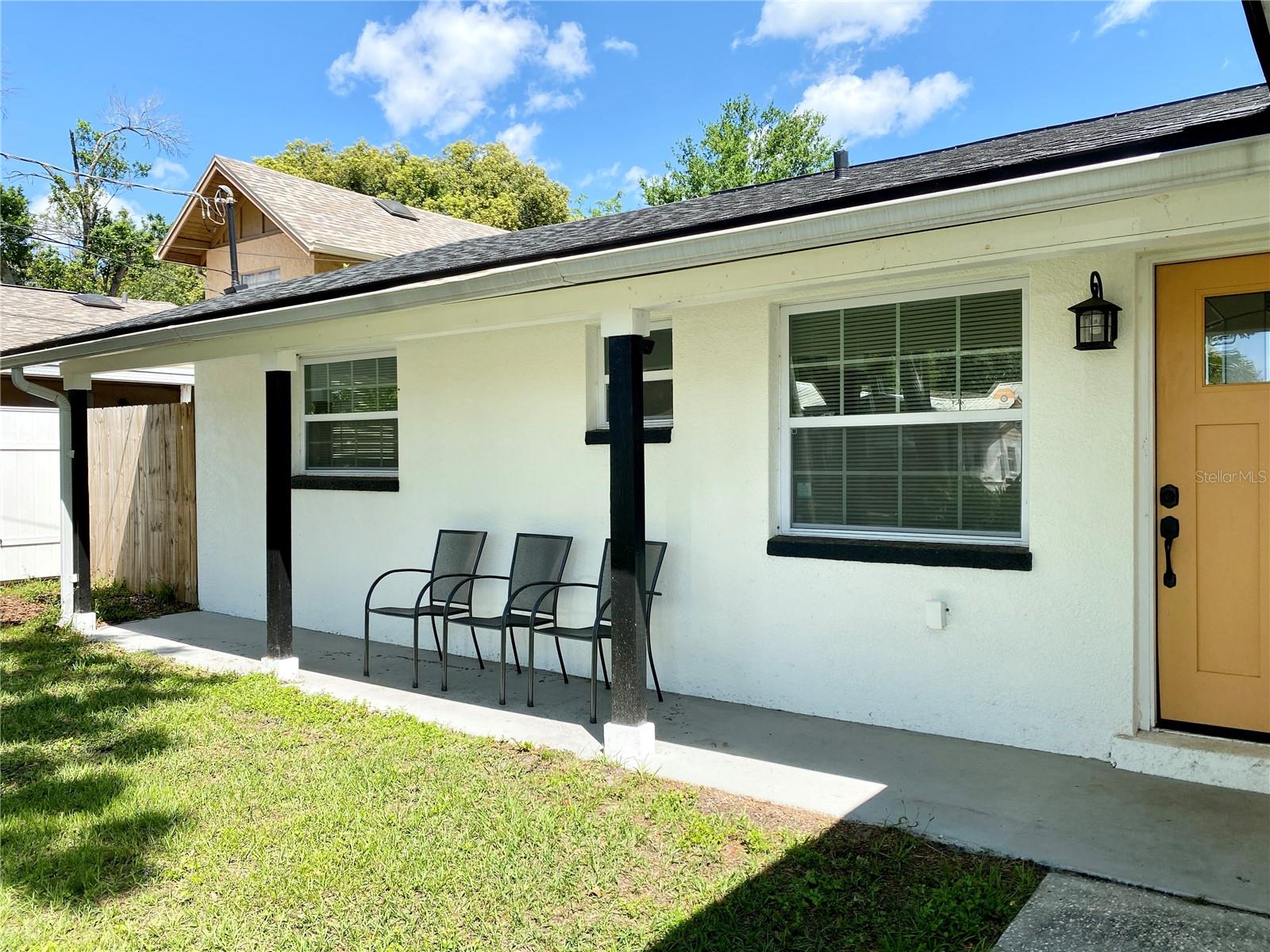 TEMPLE PARK UNIT 3 - Residential Lease