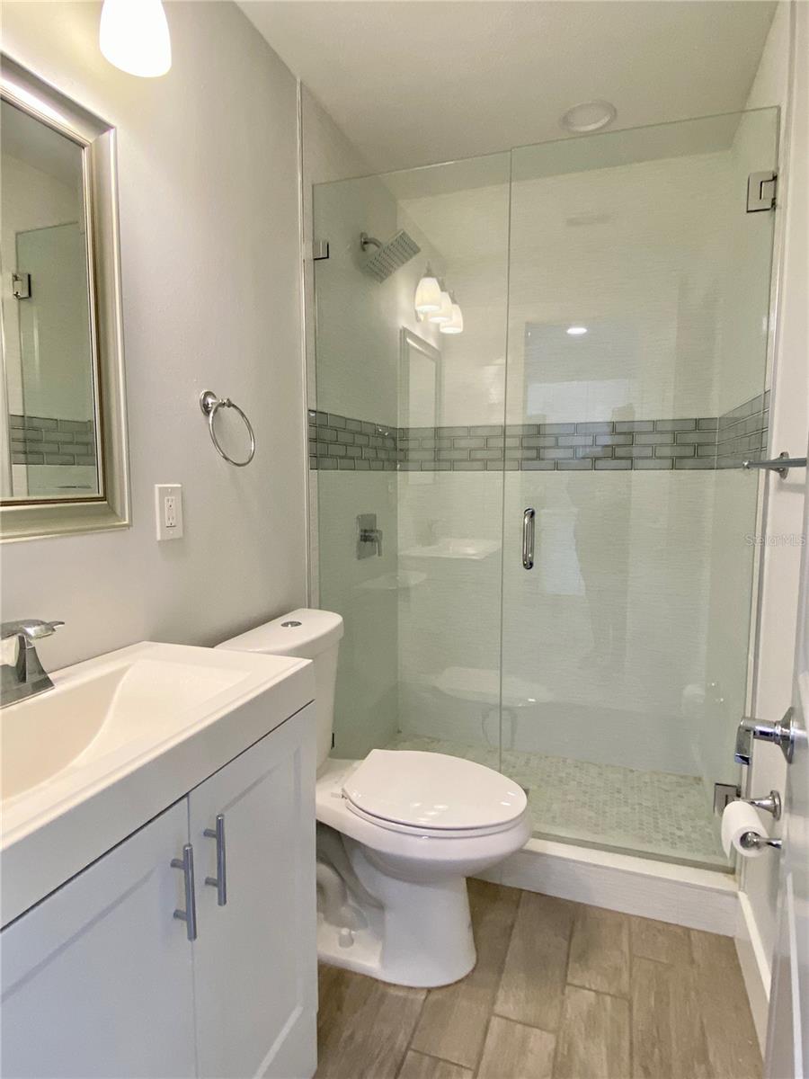 TEMPLE PARK UNIT 3 - Residential Lease