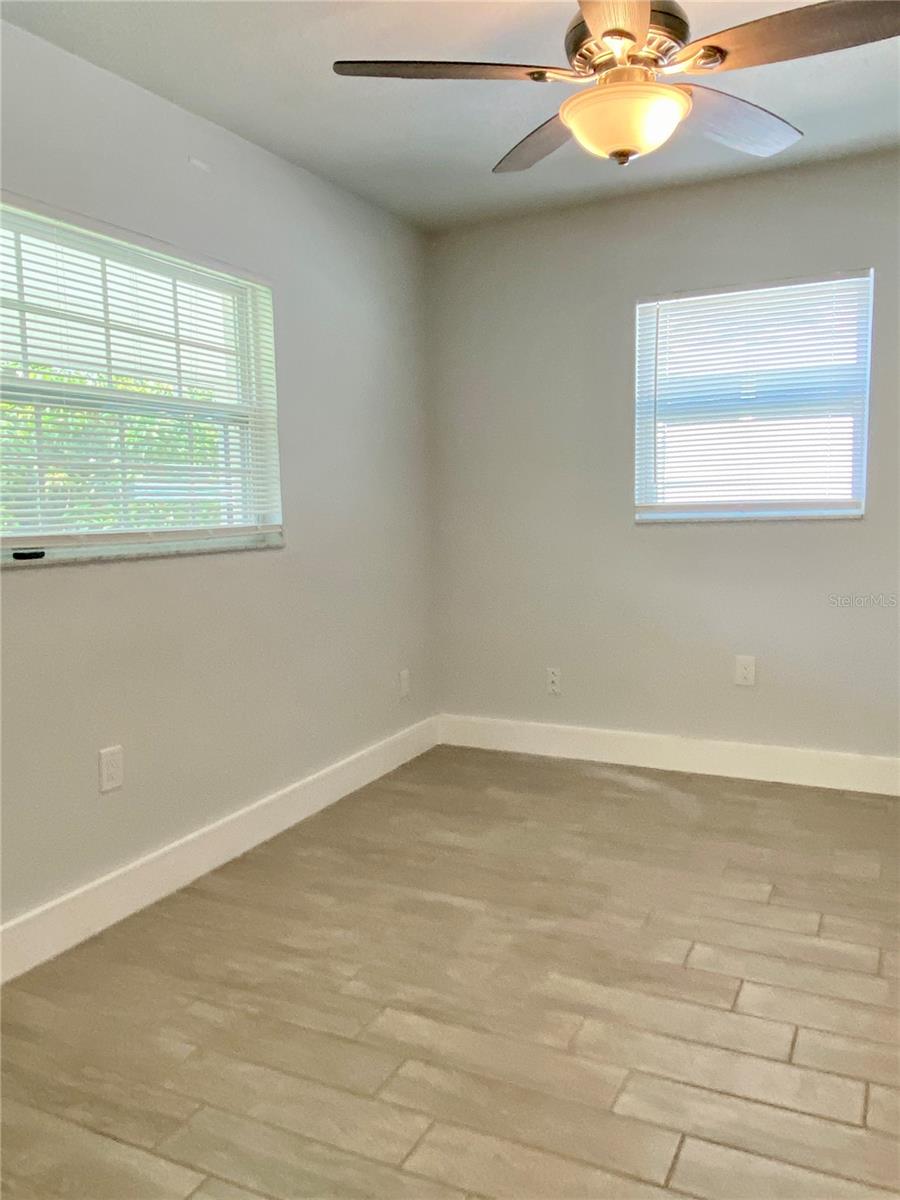 TEMPLE PARK UNIT 3 - Residential Lease