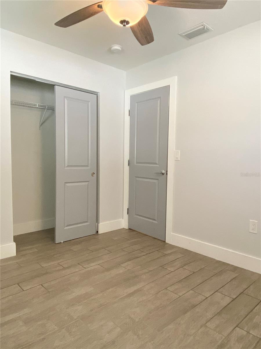 TEMPLE PARK UNIT 3 - Residential Lease