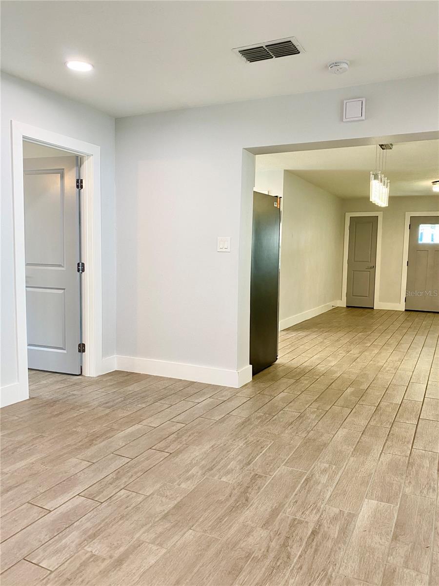 TEMPLE PARK UNIT 3 - Residential Lease