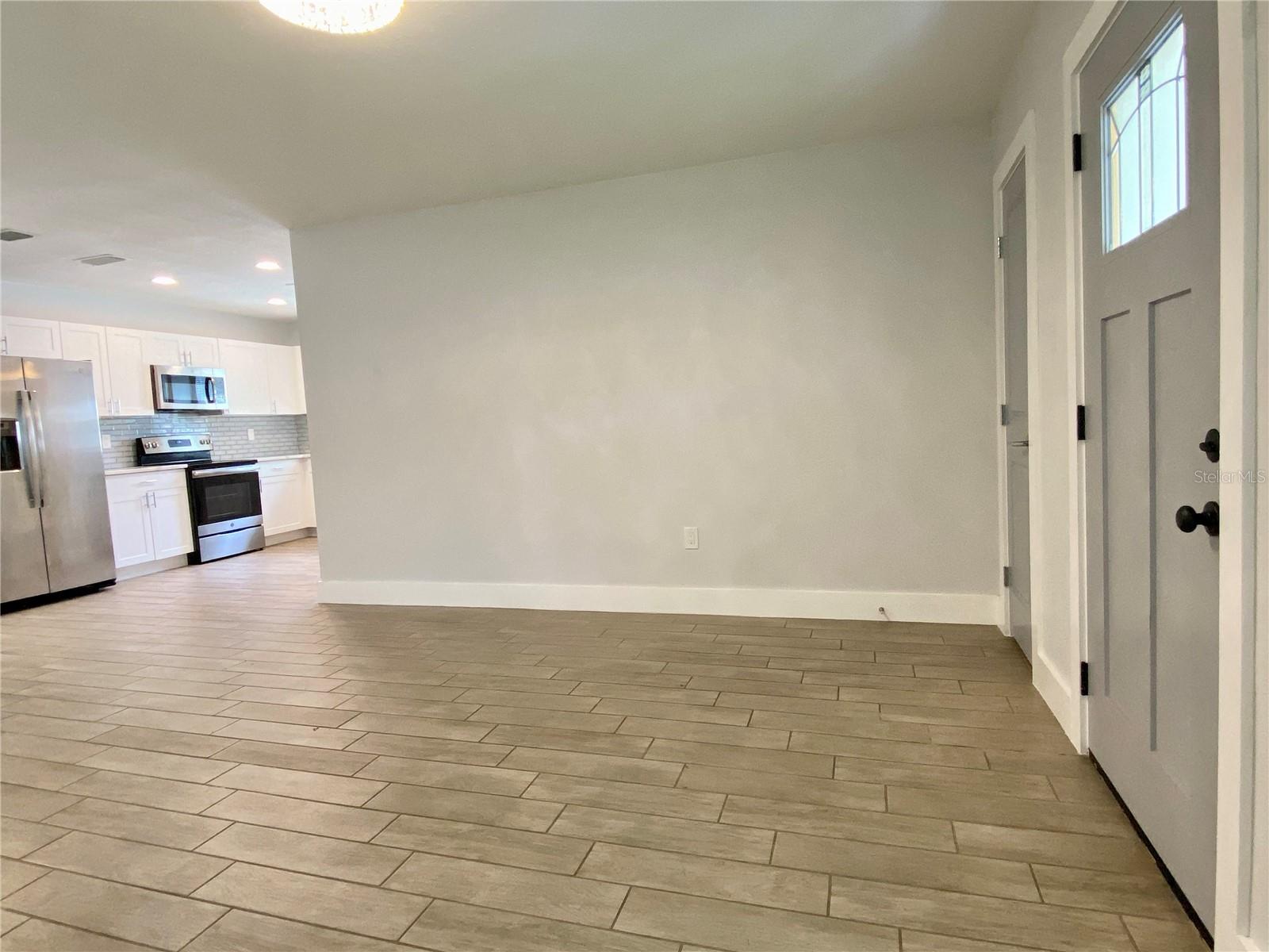 TEMPLE PARK UNIT 3 - Residential Lease