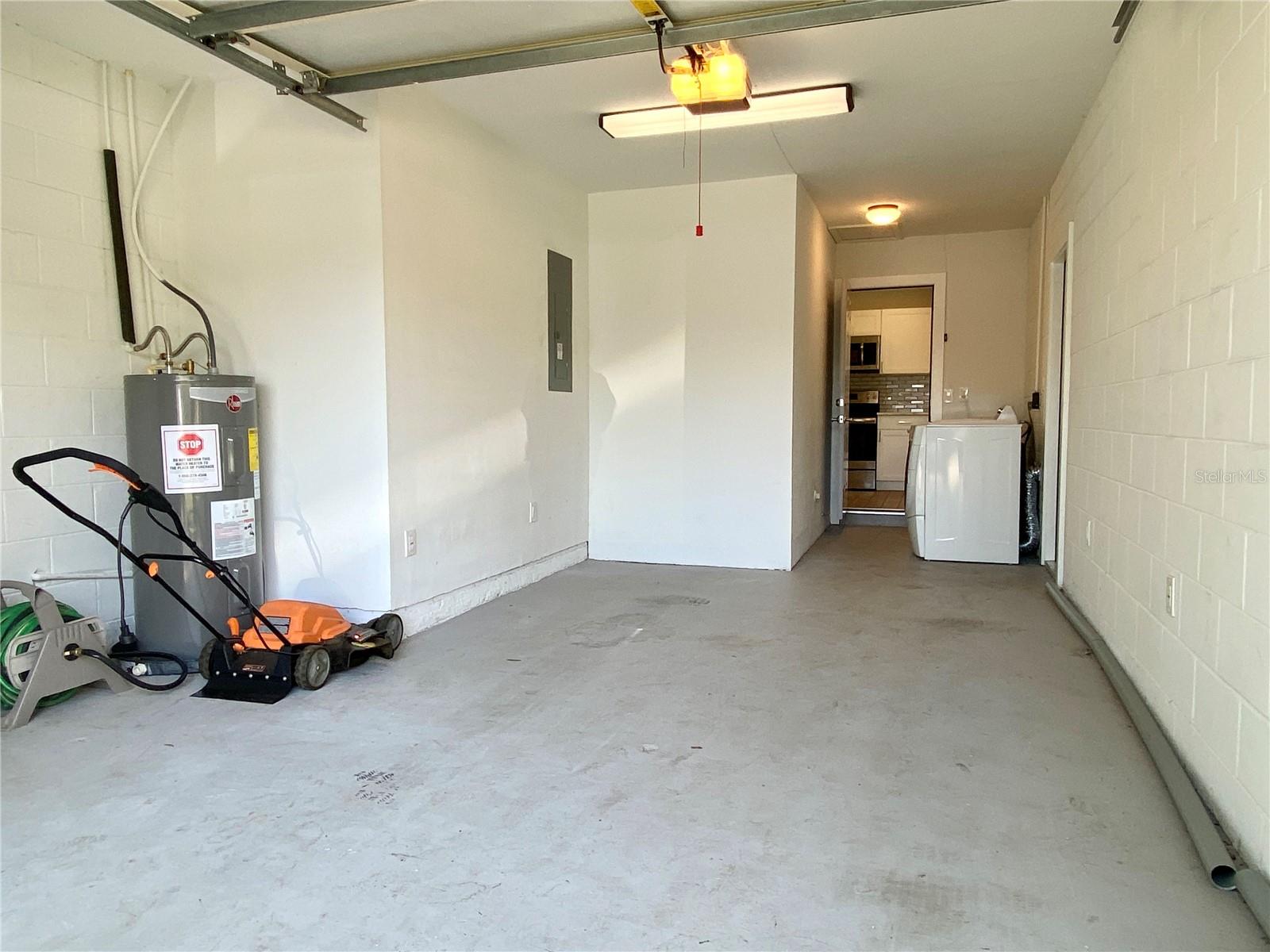 TEMPLE PARK UNIT 3 - Residential Lease