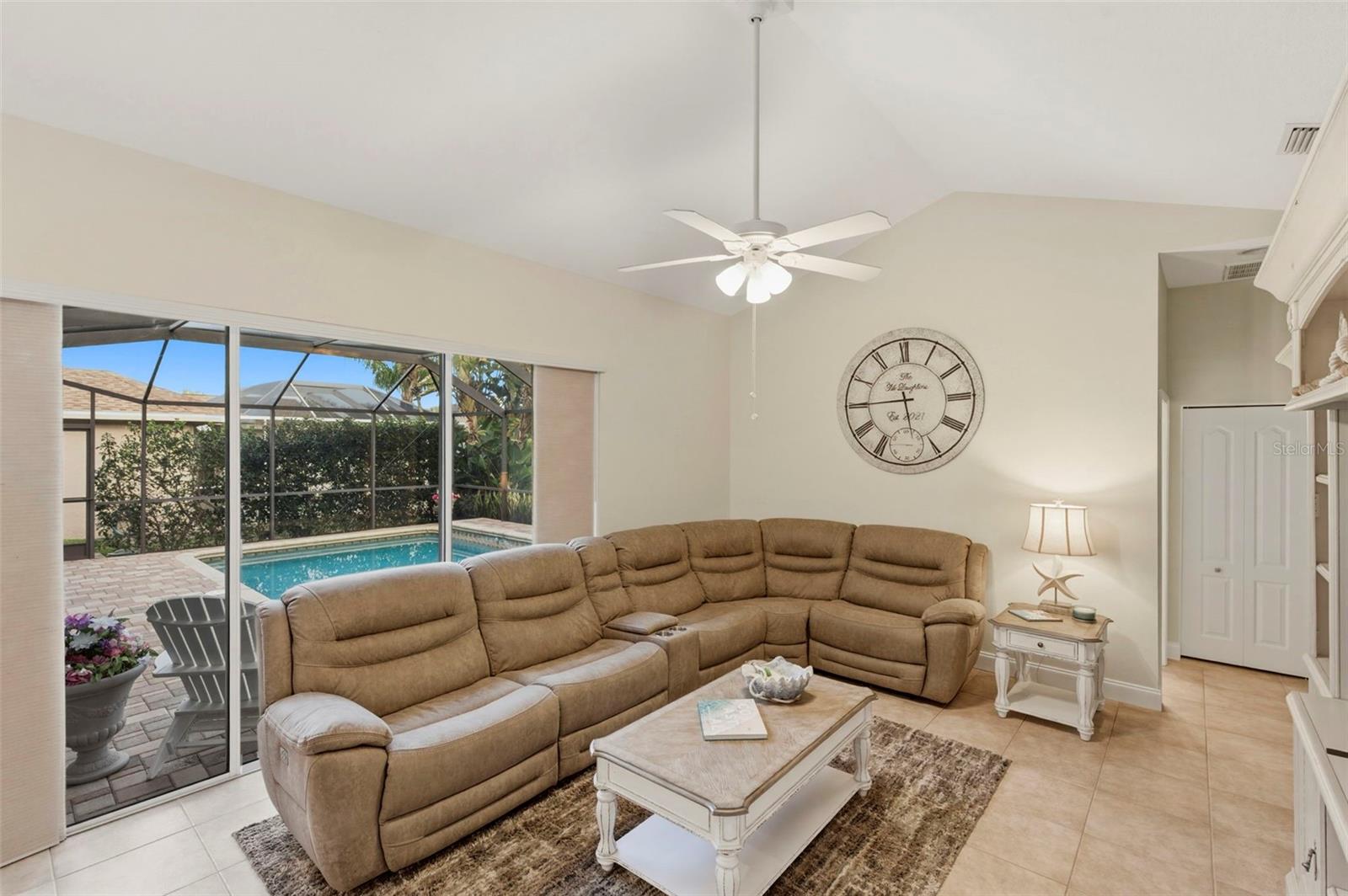 FOX WOOD PH 04 - Residential