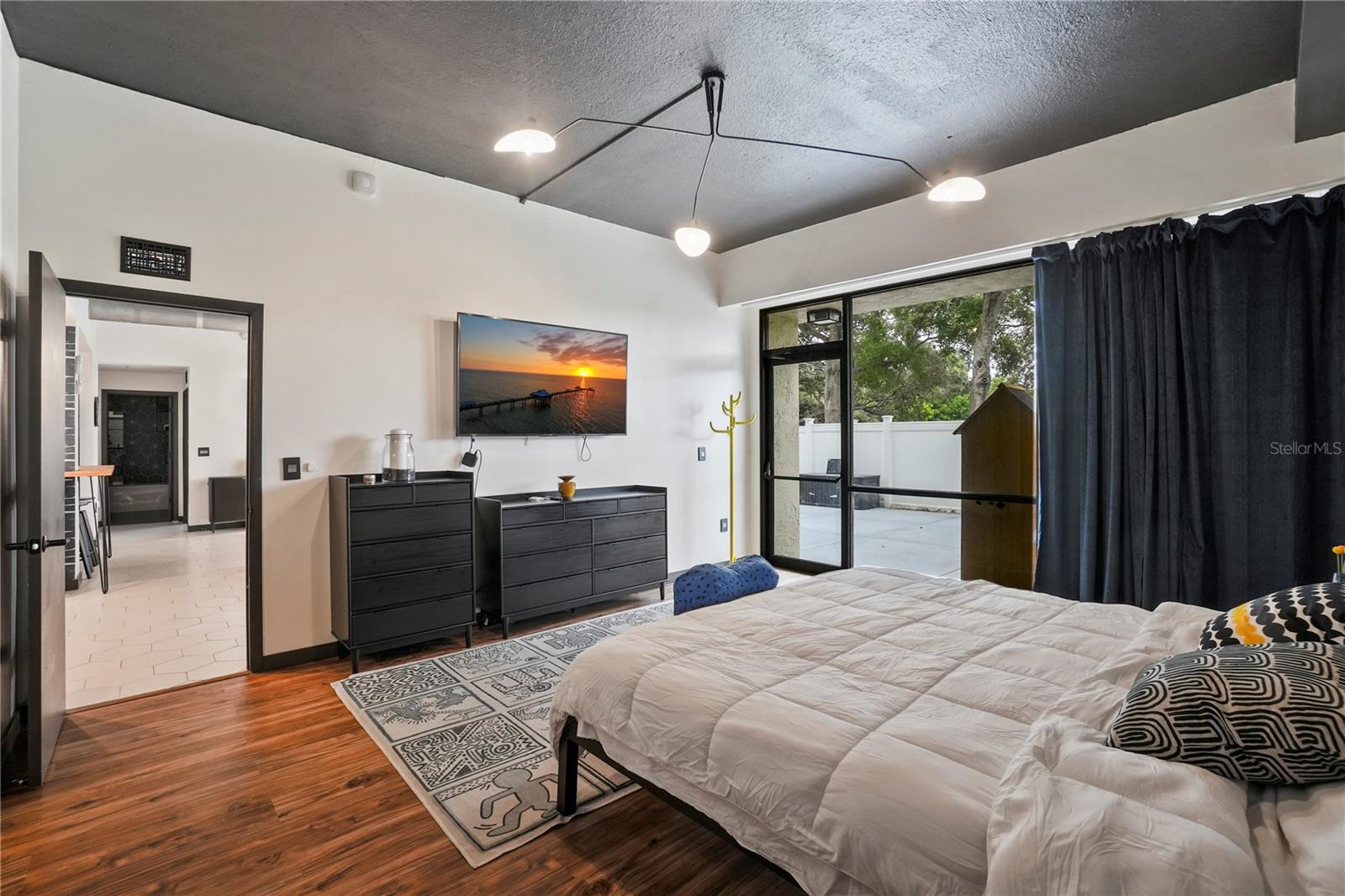 LAKESIDE CROSSING CONDO - Residential