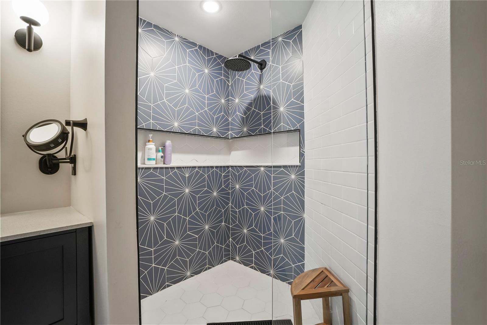 LAKESIDE CROSSING CONDO - Residential