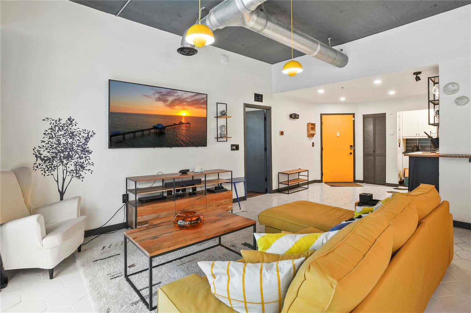 701 S MADISON AVENUE 116