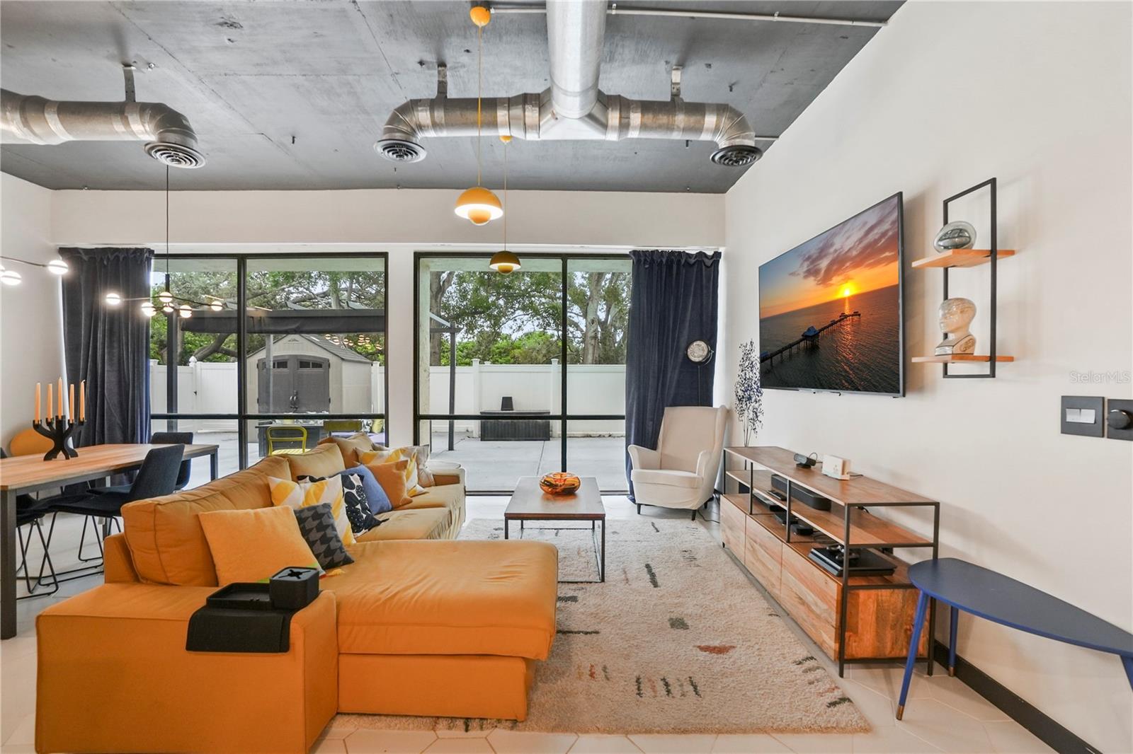 LAKESIDE CROSSING CONDO - Residential