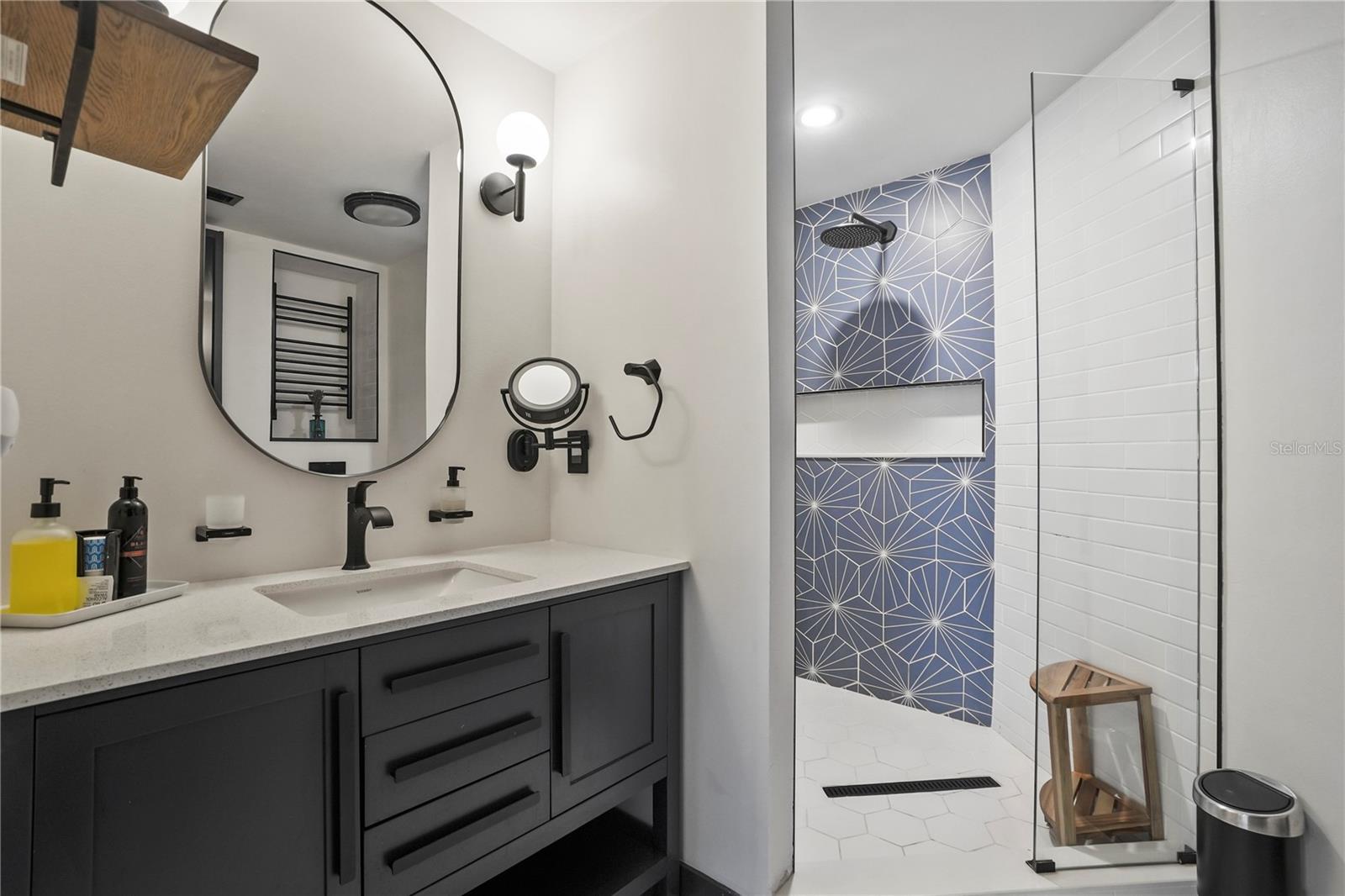 LAKESIDE CROSSING CONDO - Residential