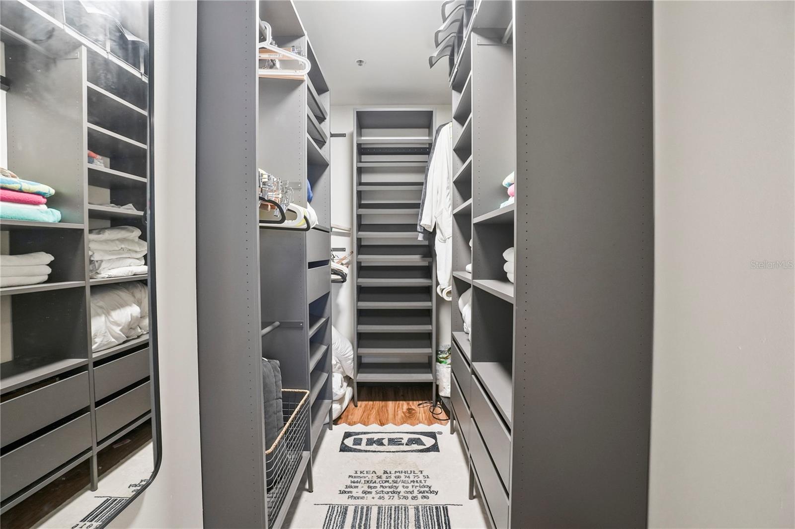 LAKESIDE CROSSING CONDO - Residential