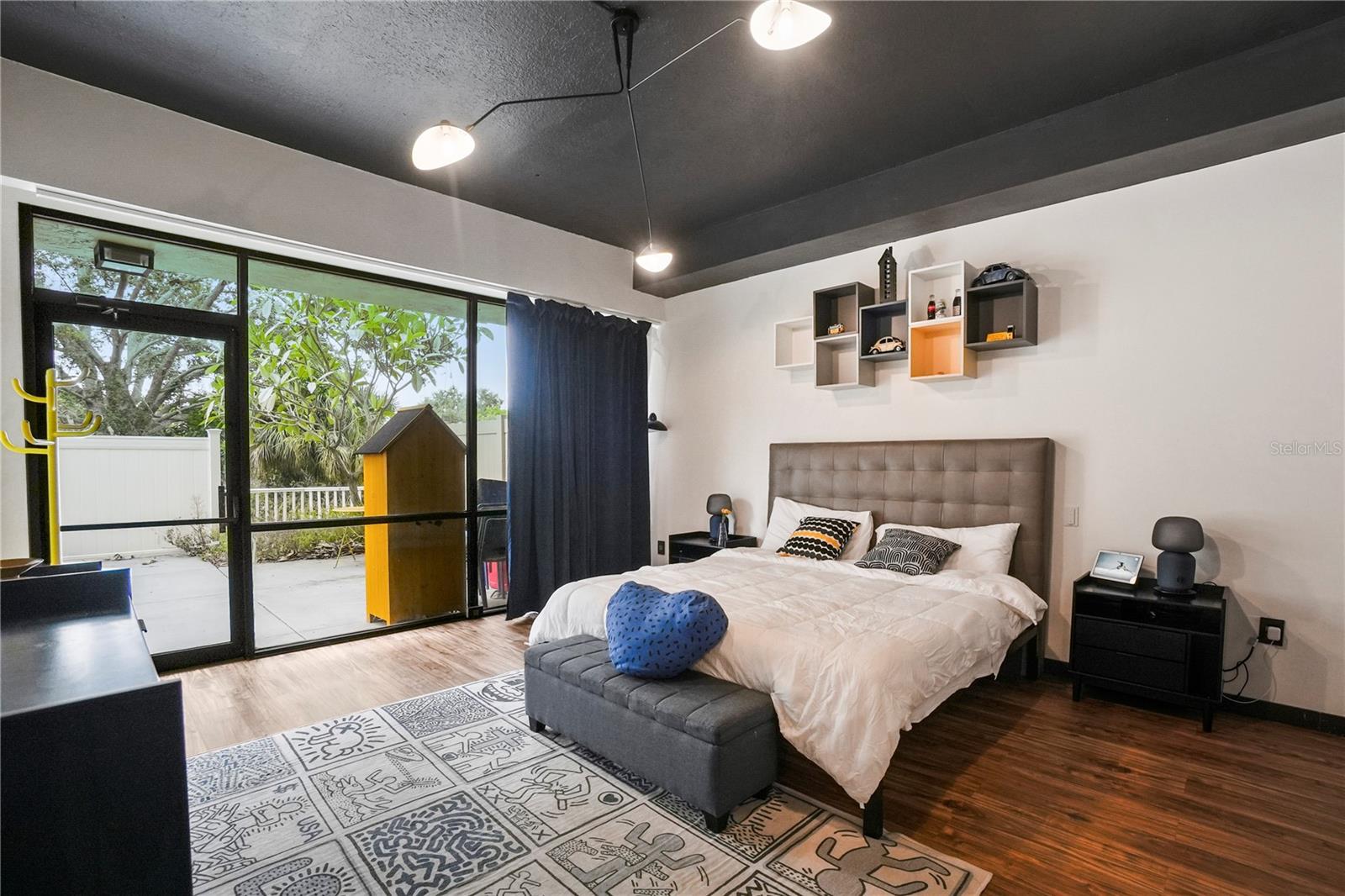 LAKESIDE CROSSING CONDO - Residential