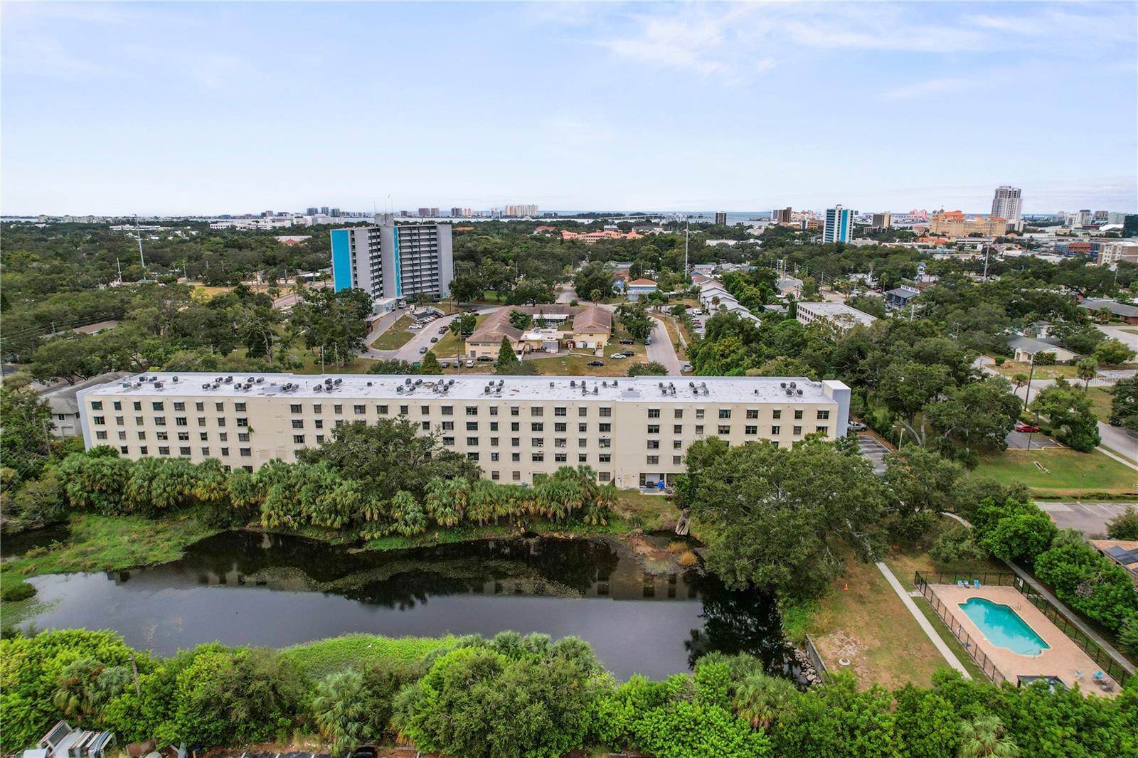 LAKESIDE CROSSING CONDO - Residential