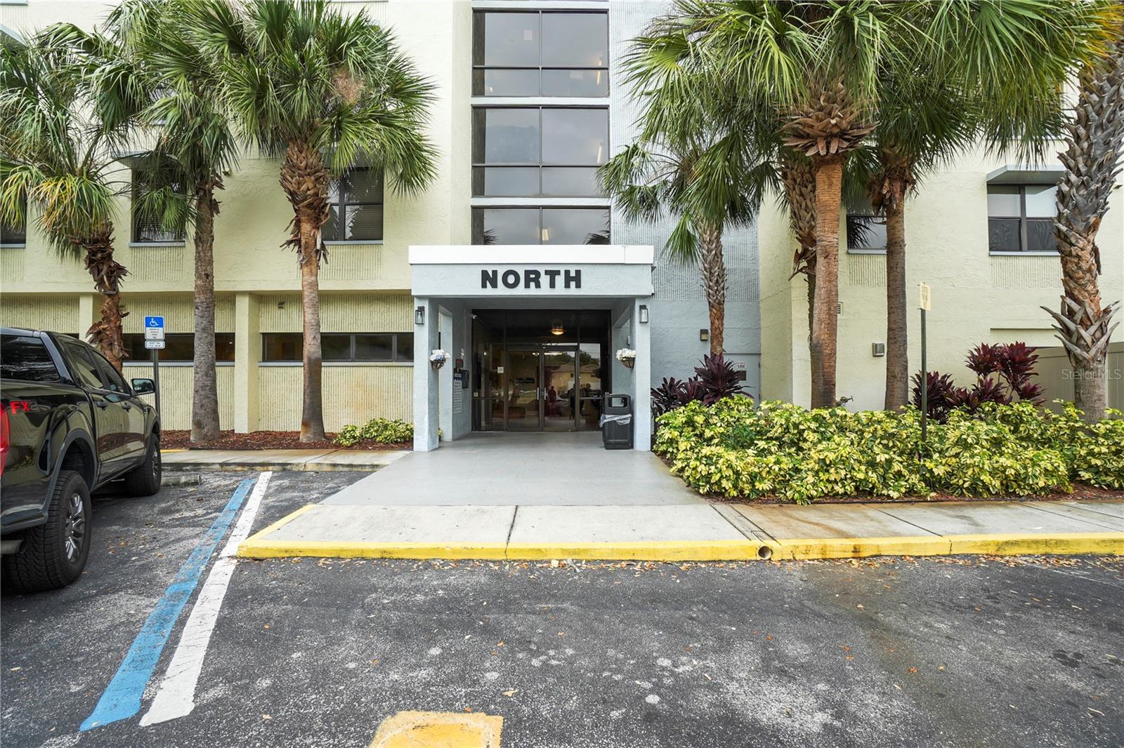 LAKESIDE CROSSING CONDO - Residential