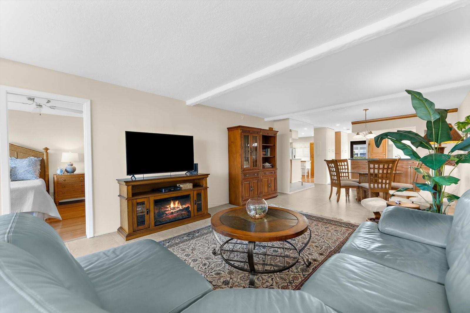 SUNRISE COVE SEC 1 - Residential