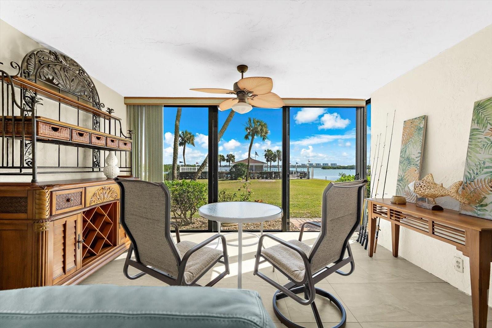 SUNRISE COVE SEC 1 - Residential