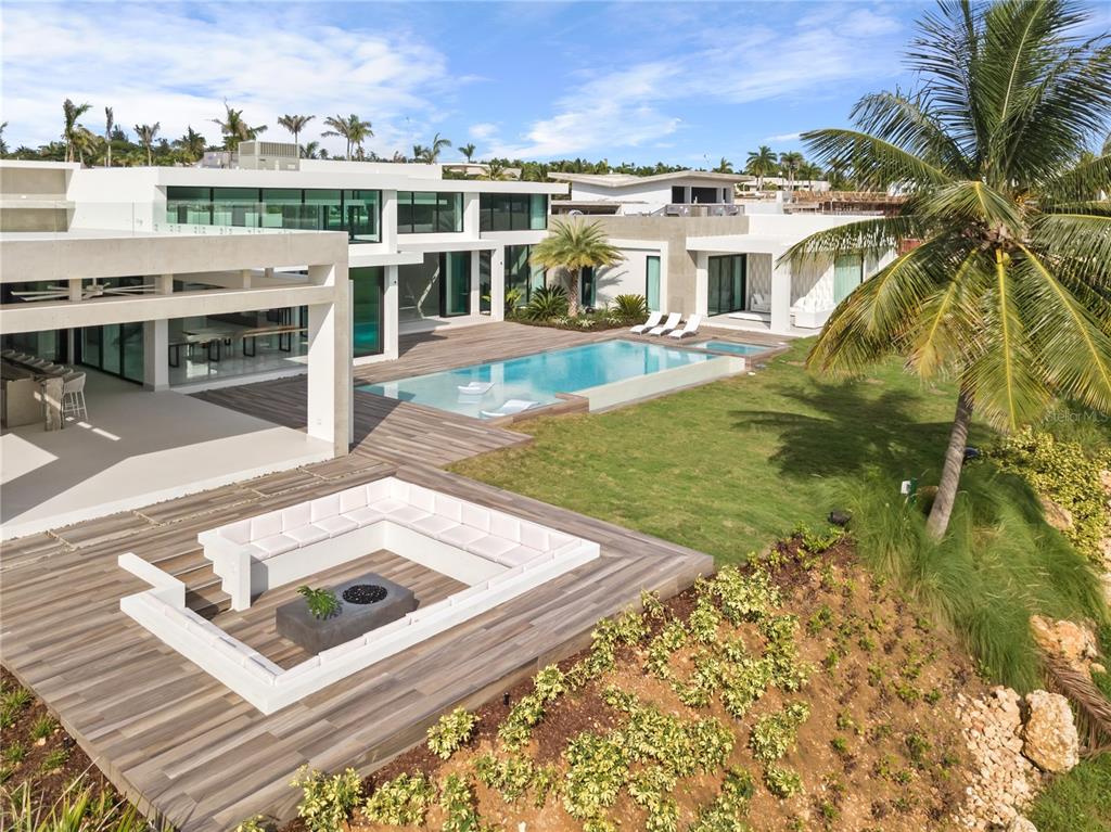 DORADO COUNTRY ESTATES - Residential