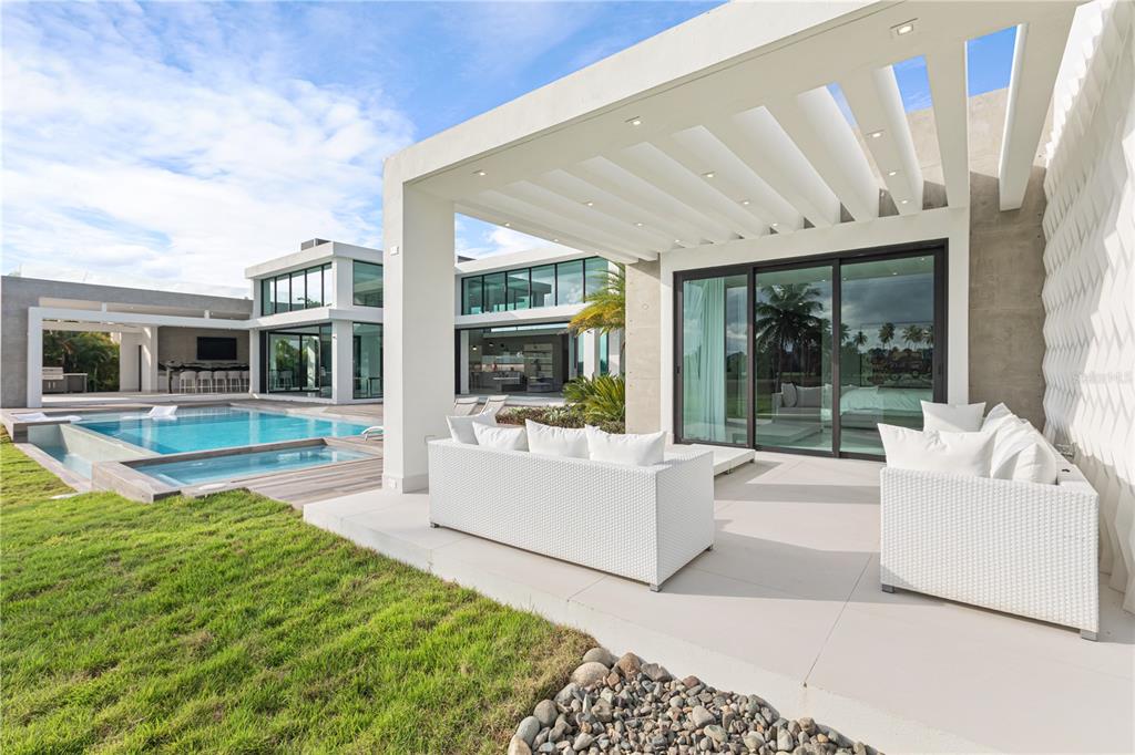 DORADO COUNTRY ESTATES - Residential