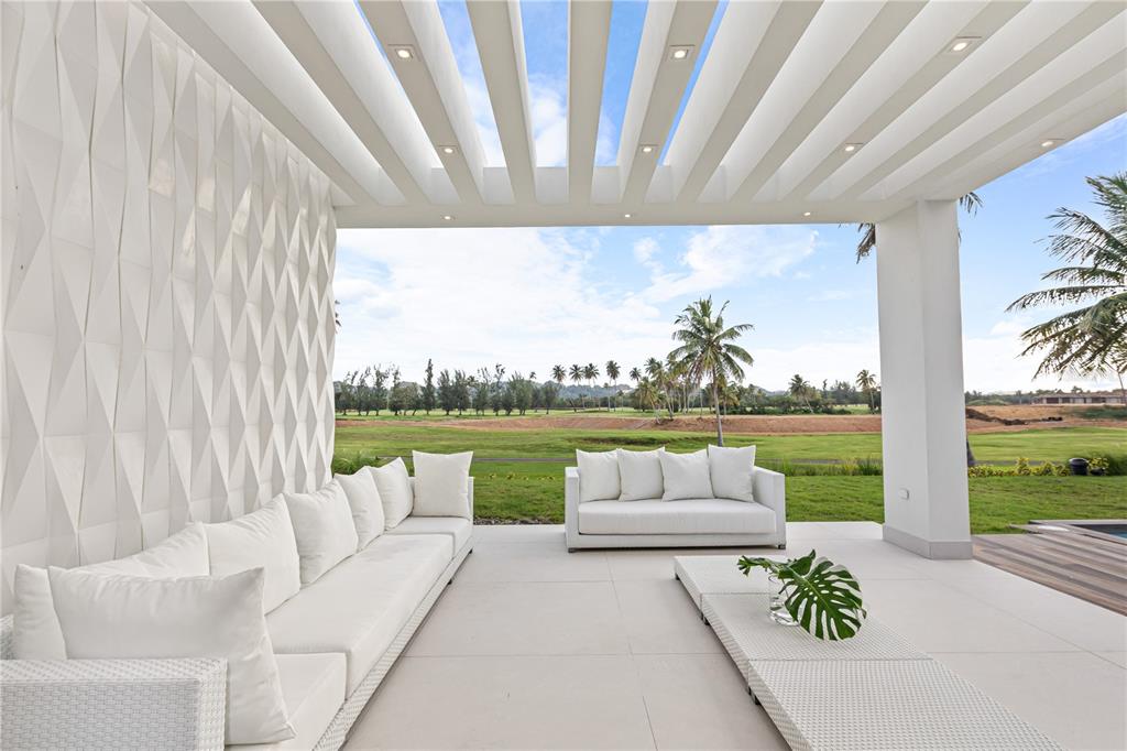 DORADO COUNTRY ESTATES - Residential