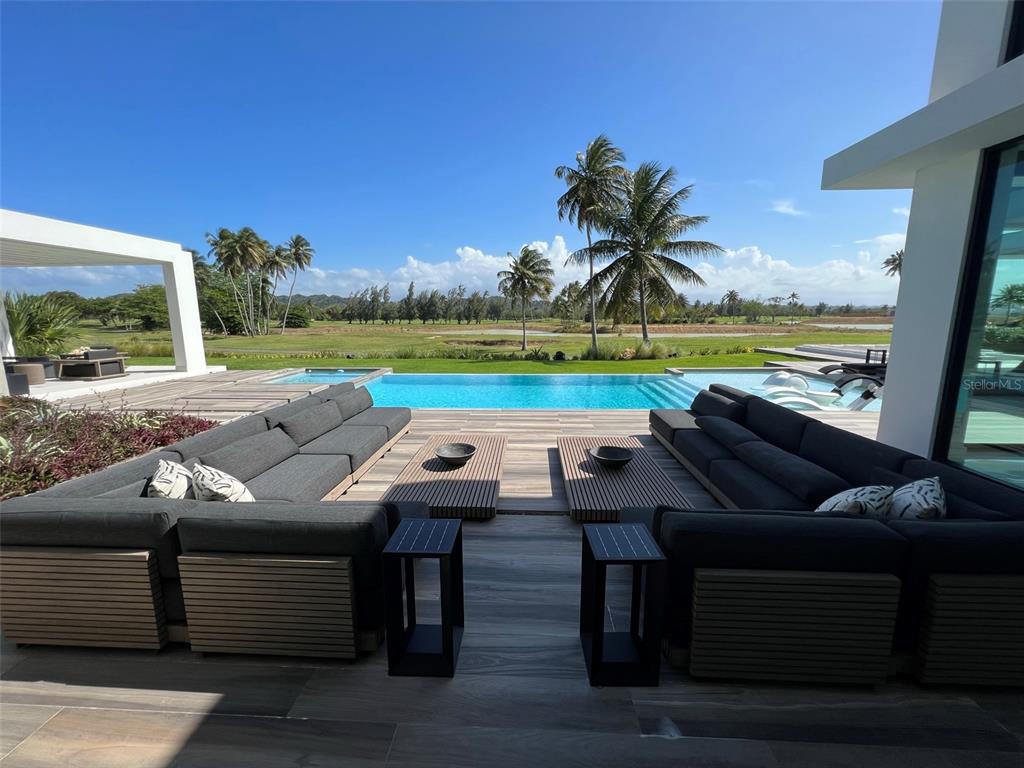 DORADO COUNTRY ESTATES - Residential