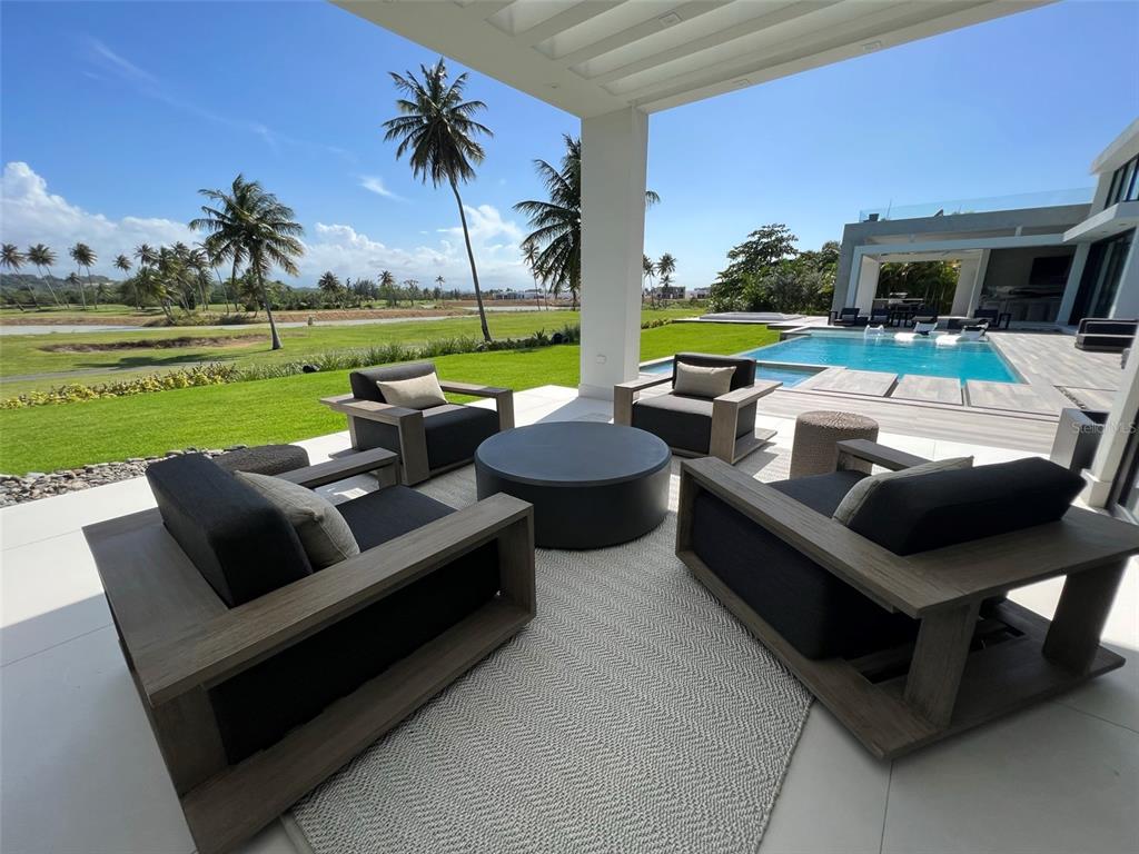 DORADO COUNTRY ESTATES - Residential