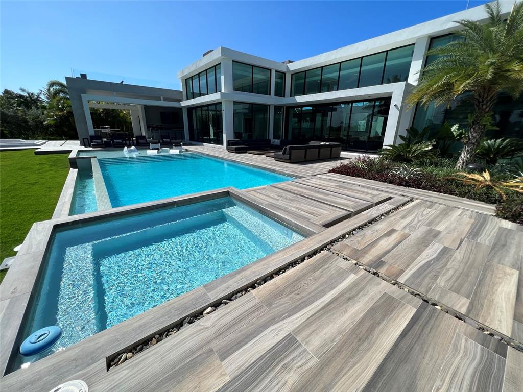 DORADO COUNTRY ESTATES - Residential