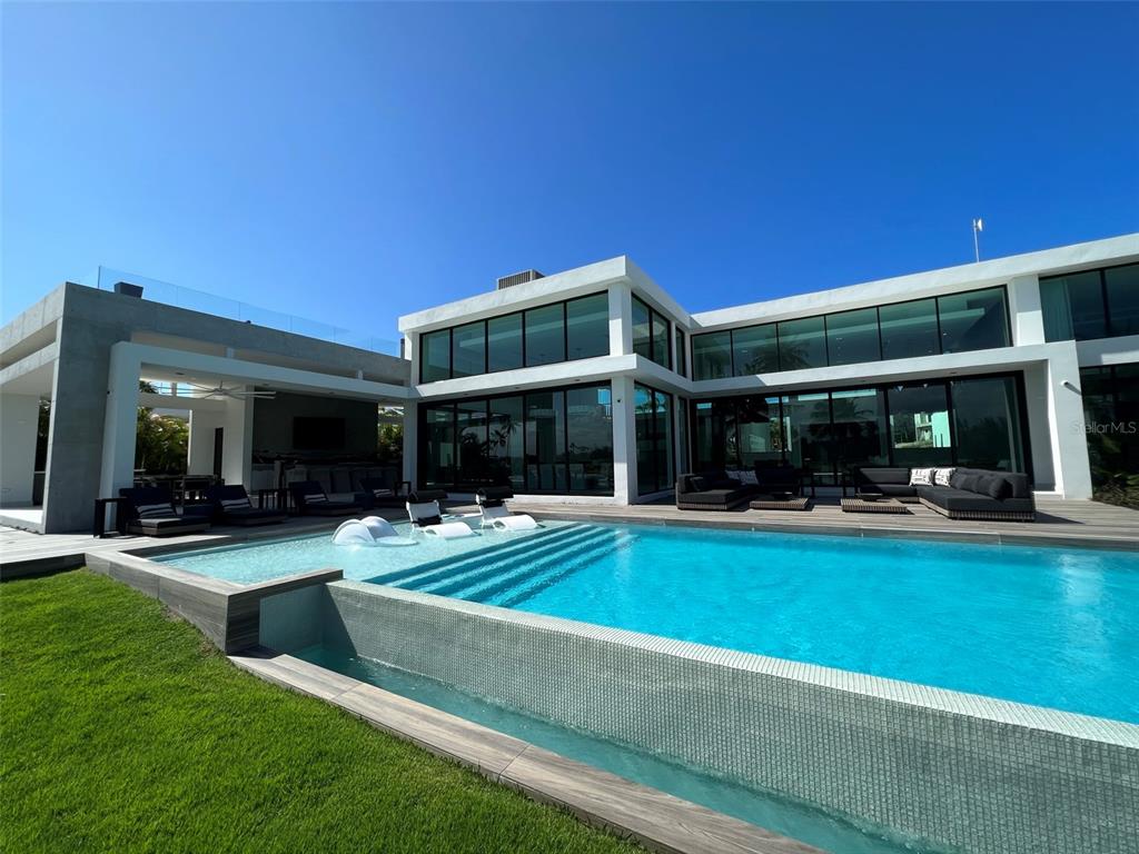 DORADO COUNTRY ESTATES - Residential