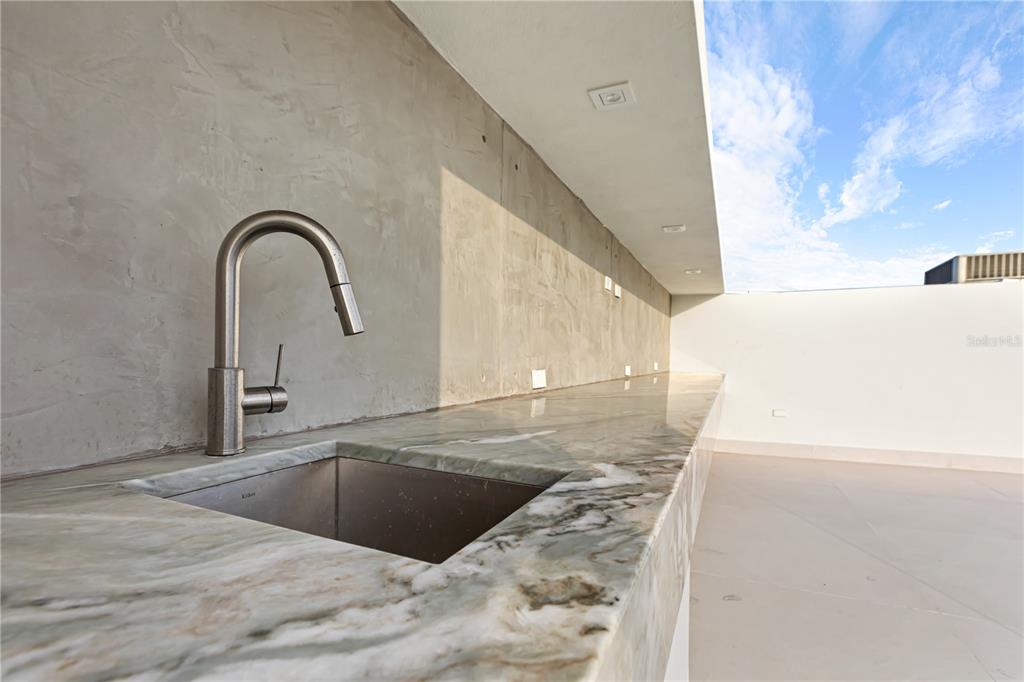 DORADO COUNTRY ESTATES - Residential