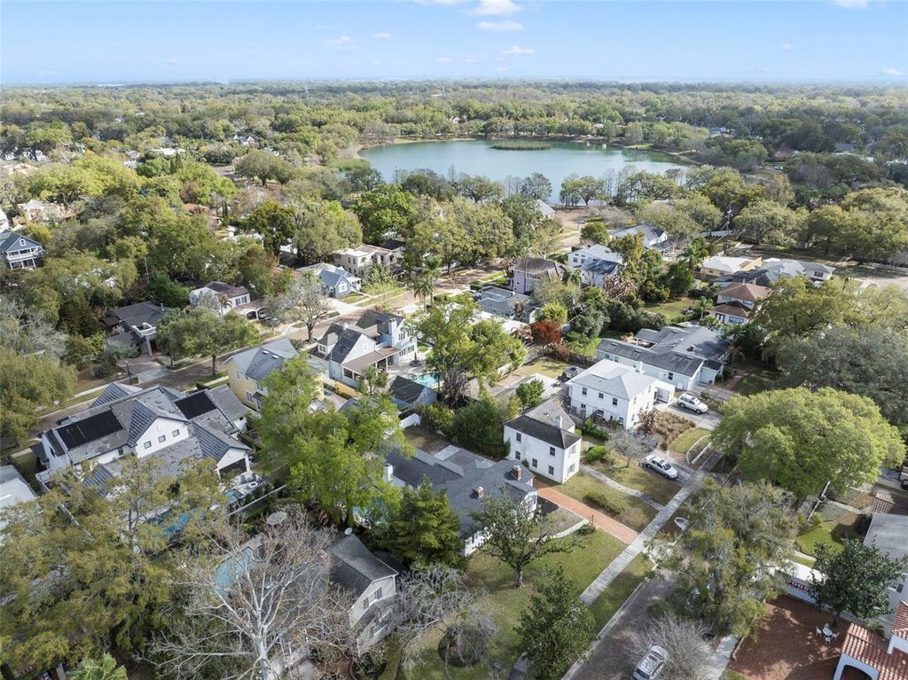 Photo of 515 Florida Street, Orlando, FL 32806 (MLS # O6388330)