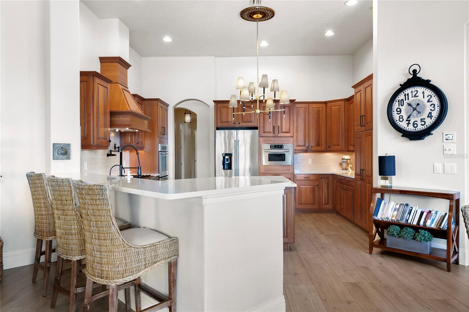 FOUNDERS CLUB - Residential