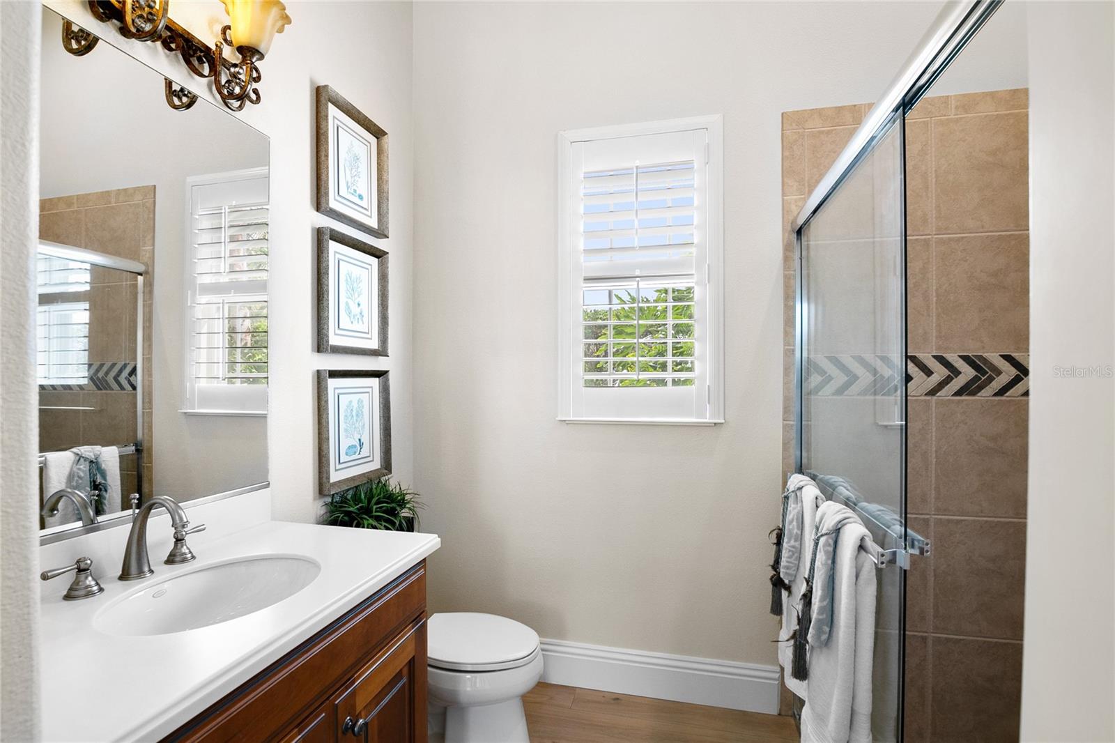 FOUNDERS CLUB - Residential