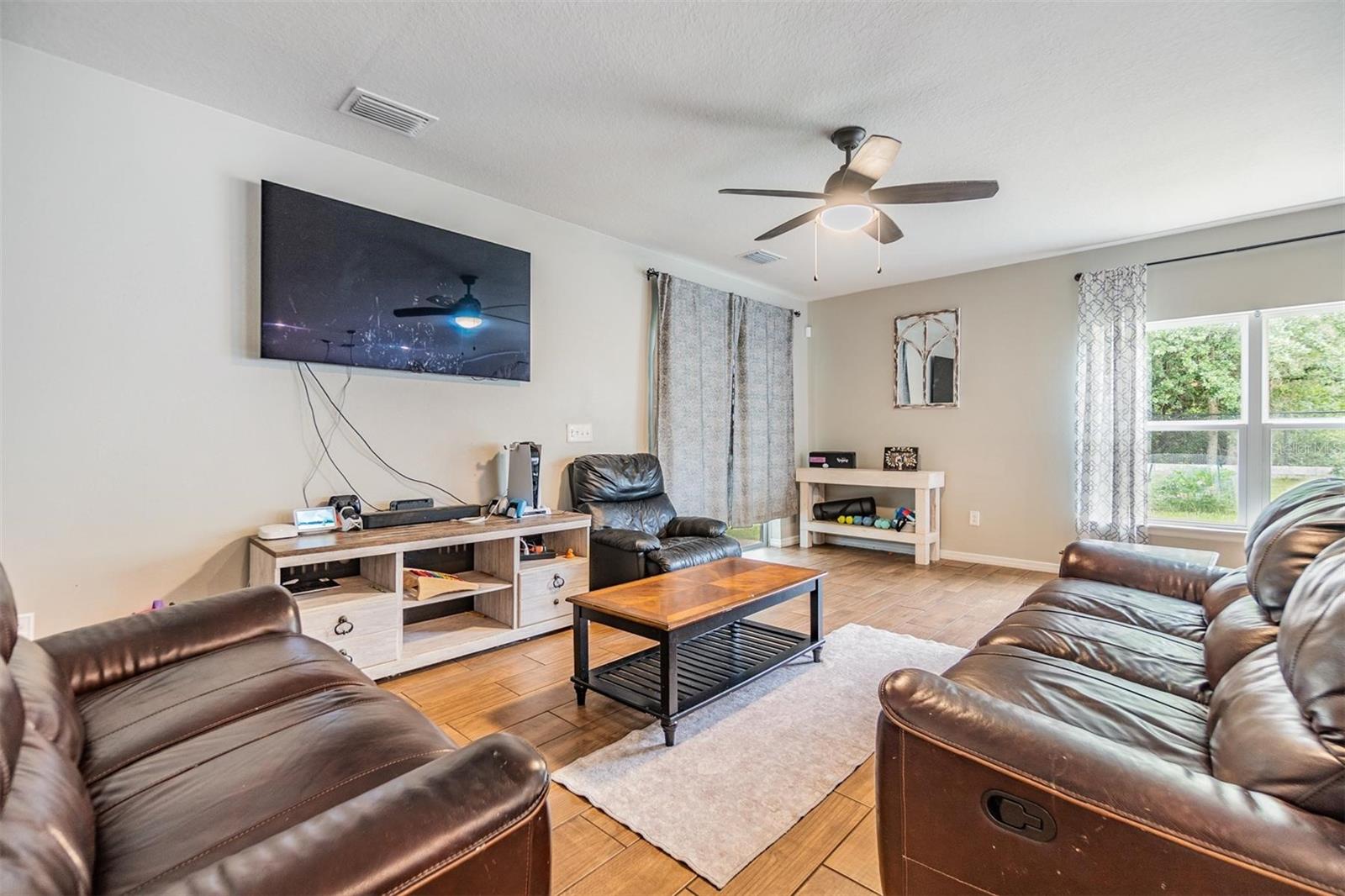 MITCHELL RANCH SOUTH PHASE 1 - Residential Lease