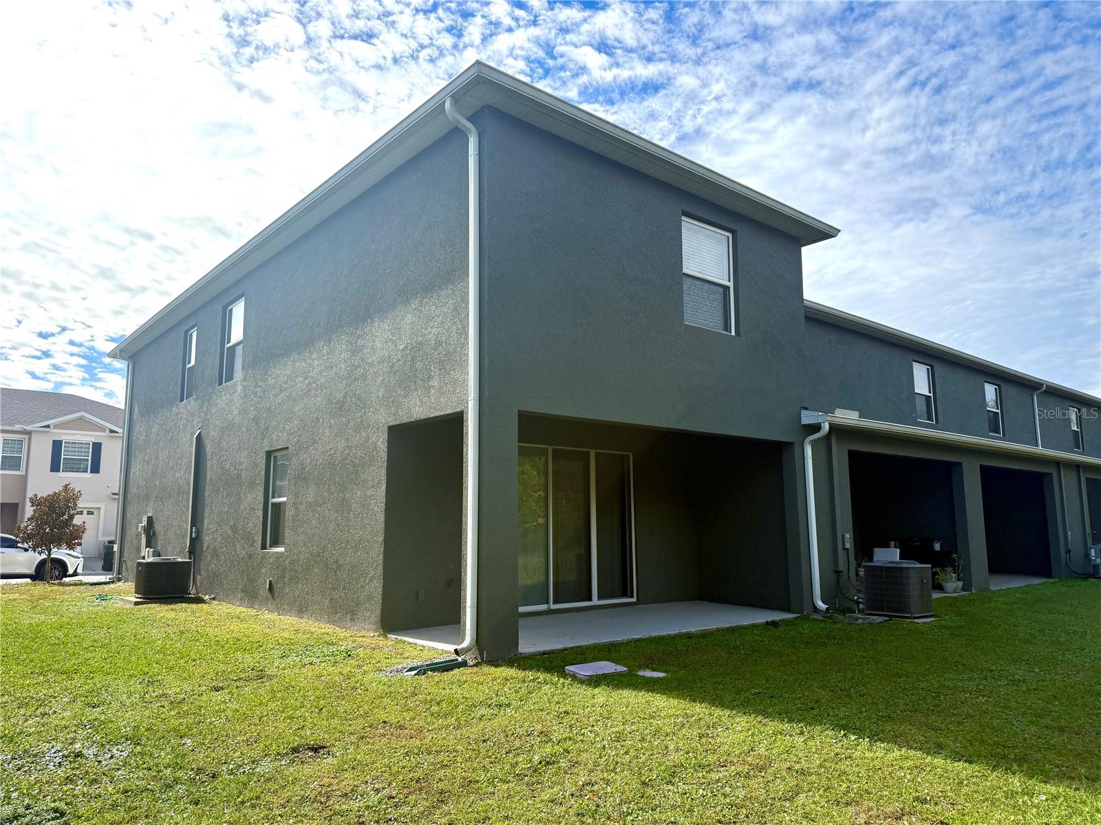 ATRIA/RIDGEWOOD LAKES - Residential Lease