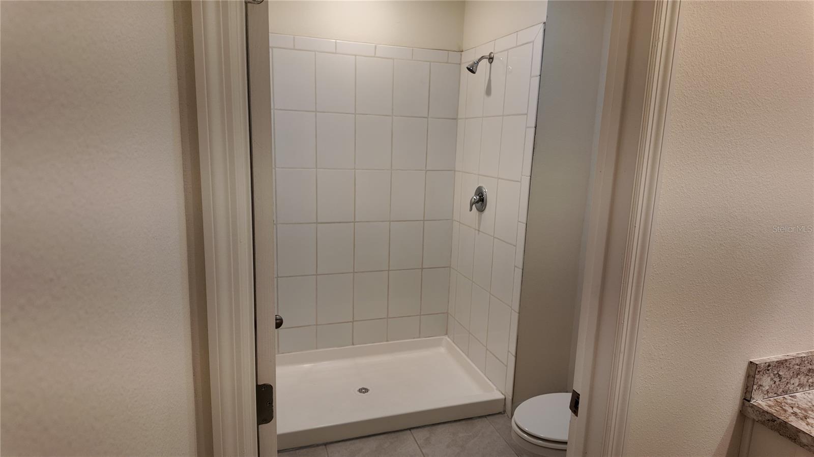 ATRIA/RIDGEWOOD LAKES - Residential Lease