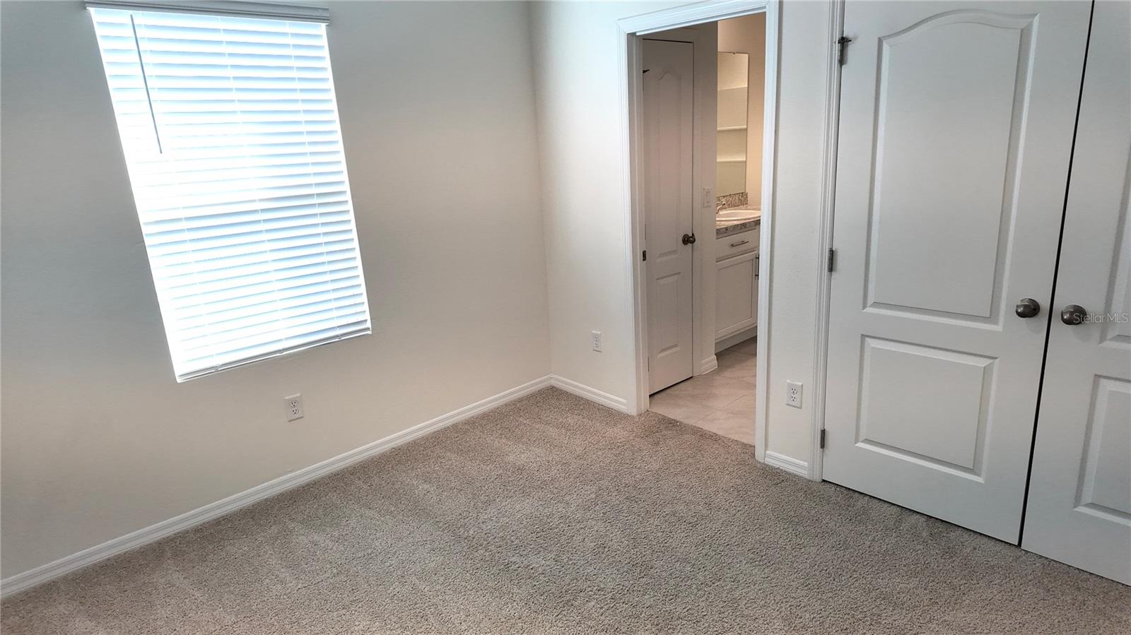 ATRIA/RIDGEWOOD LAKES - Residential Lease