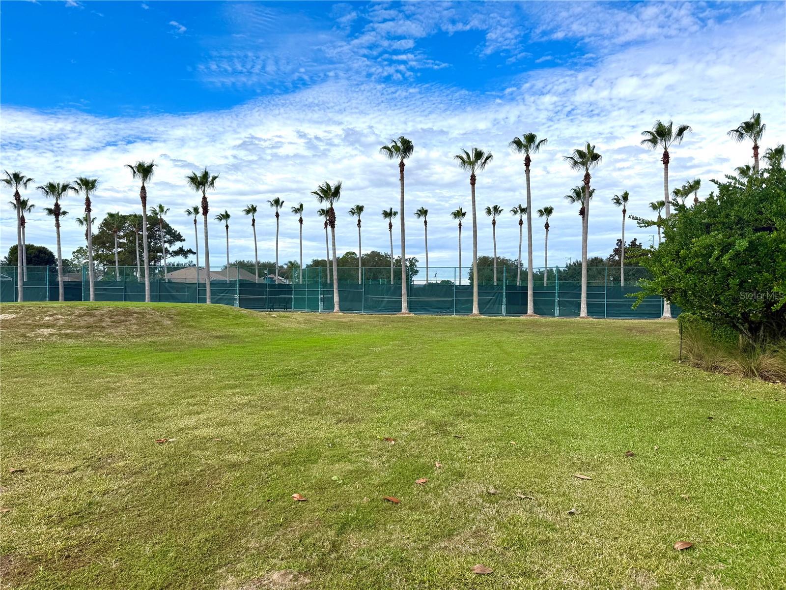 ATRIA/RIDGEWOOD LAKES - Residential Lease